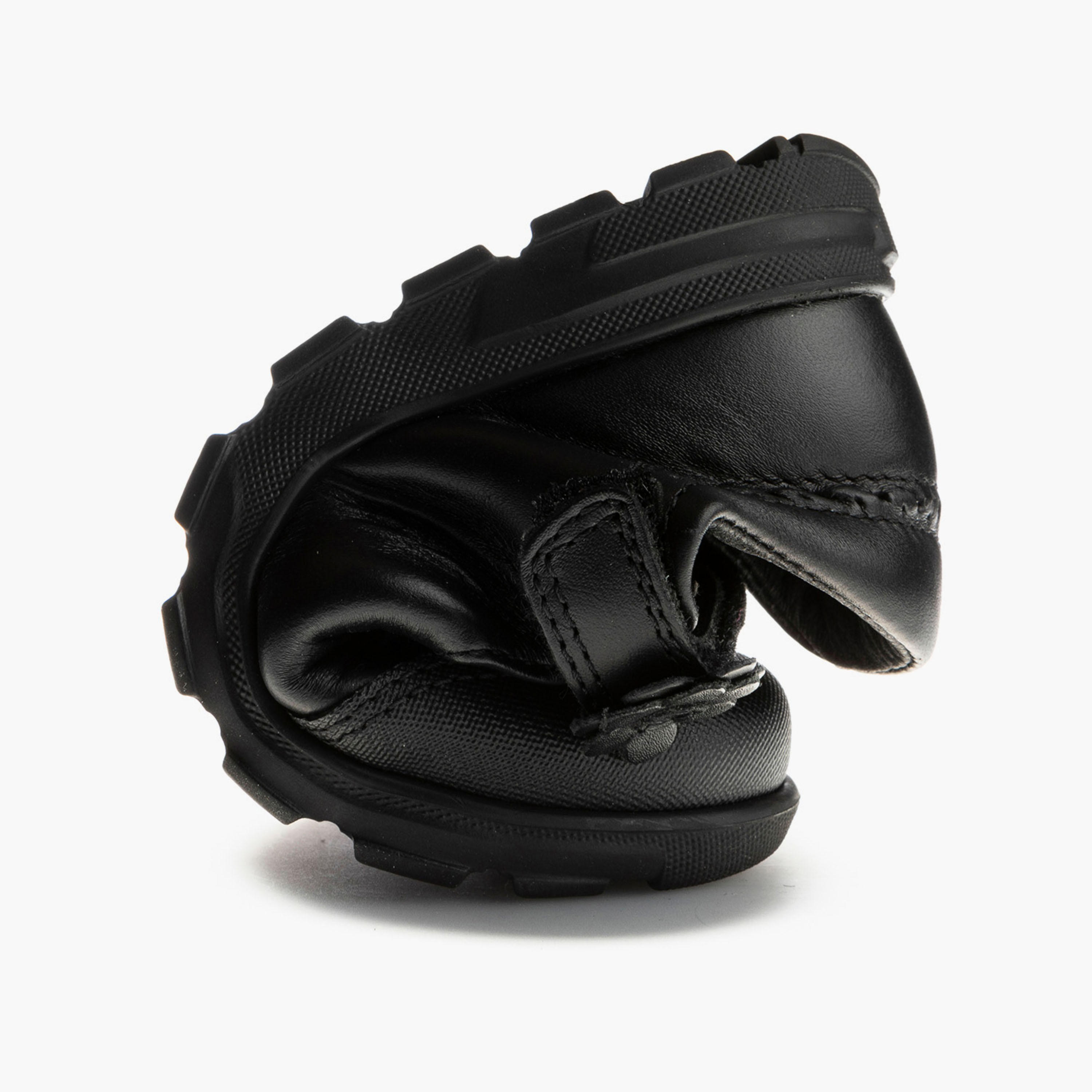 Pablosky Girls Floral Applique Mary Jane School Shoes-girls-shoes-schoolshoes-image-5