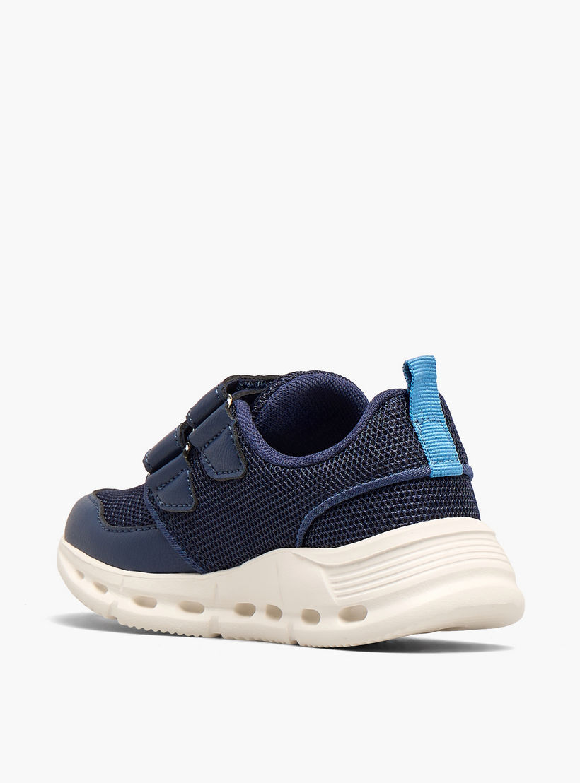 حذاء رياضي بشريط إغلاق لاصق للأولاد من داش-boys-shoes-sneakers-image-5