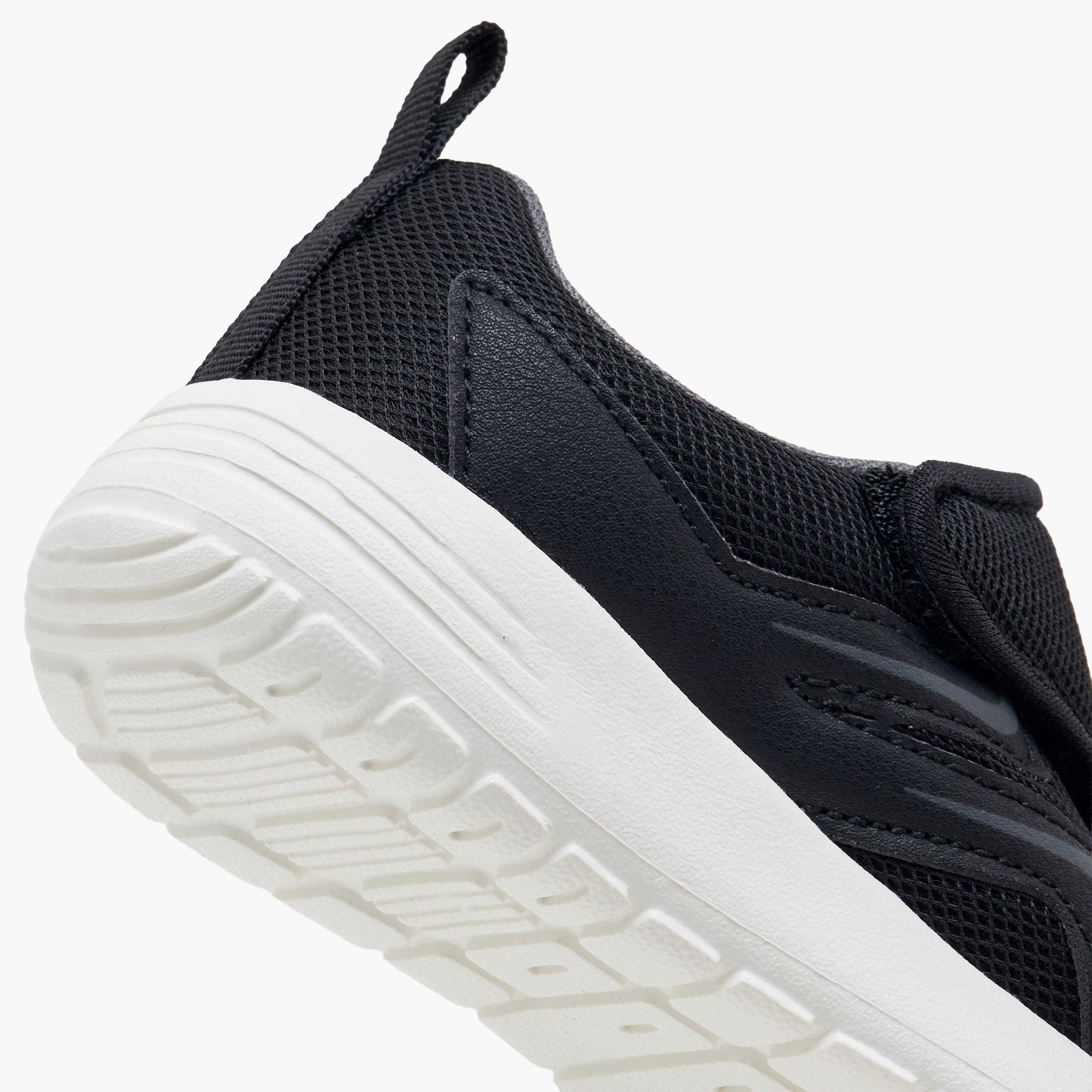 حذاء رياضي بشريط إغلاق لاصق للأولاد من داش-boys-shoes-sports-image-5