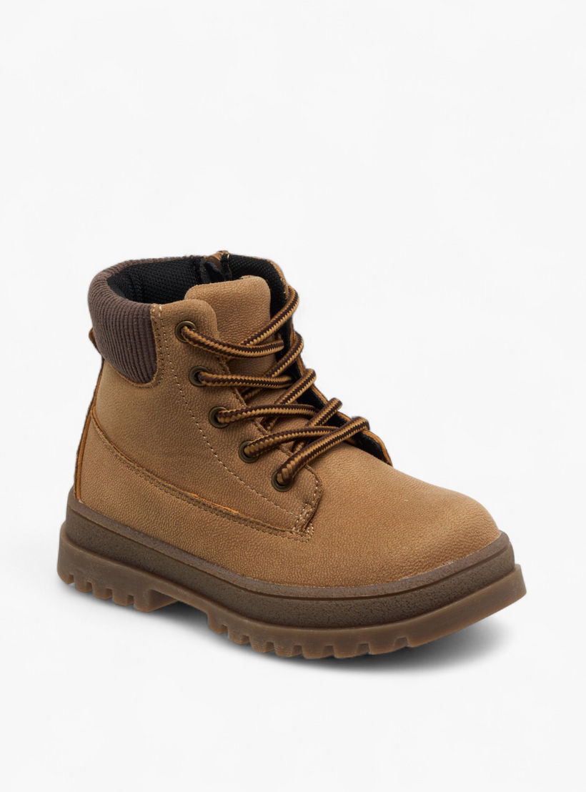 بوت طول الكاحل برباط إغلاق للأولاد من إل بي إل من شو إكسبريس-boys-shoes-boots-image-2