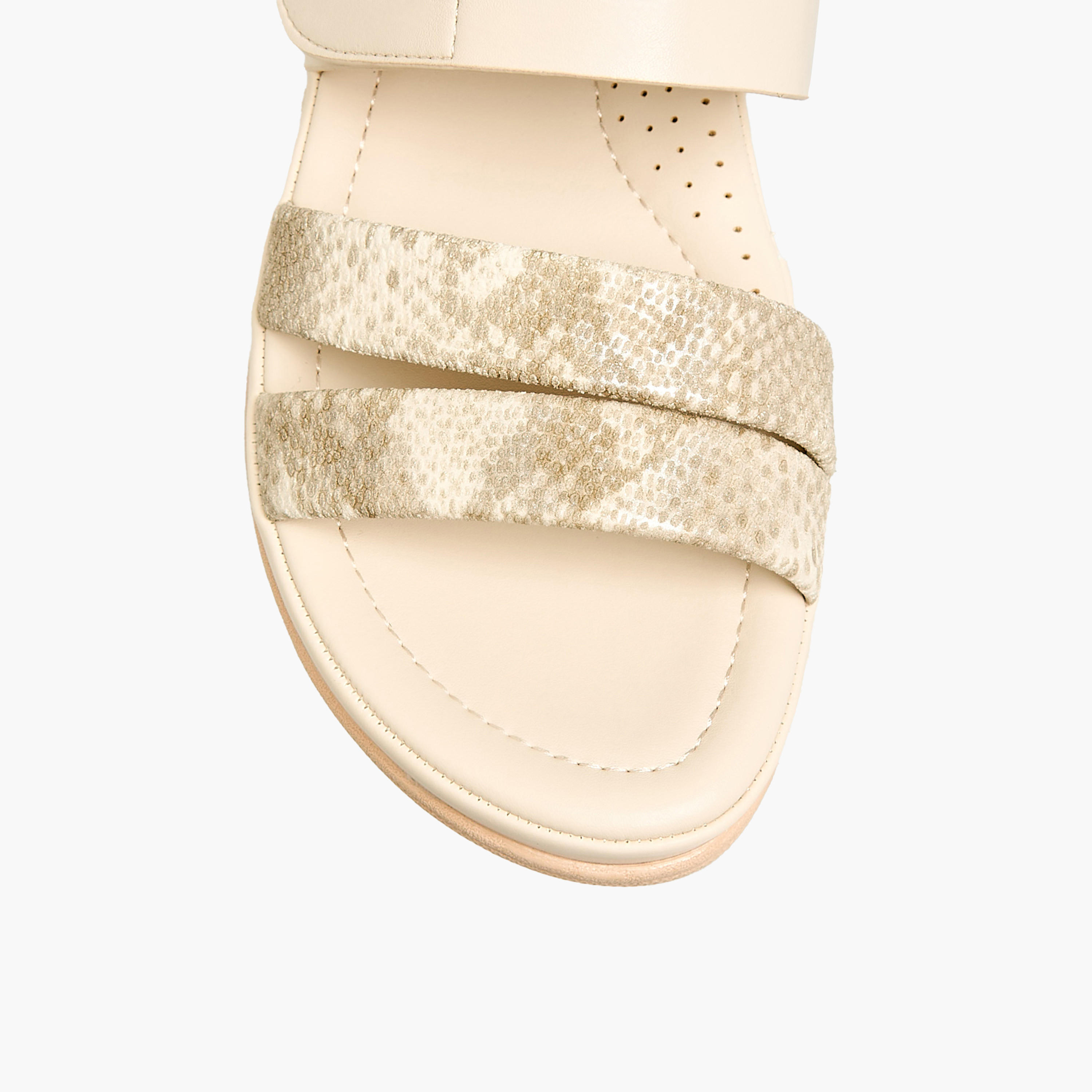 صندل بأحزمة وطبعات حيوانات للنساء من فلورا بيلا-women-shoes-flats-sandals-image-3