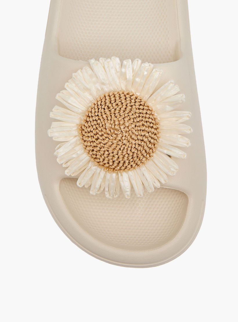شبشب سهل الارتداء بزينة أزهار من أكوا-girls-shoes-flipflopsandslides-image-3