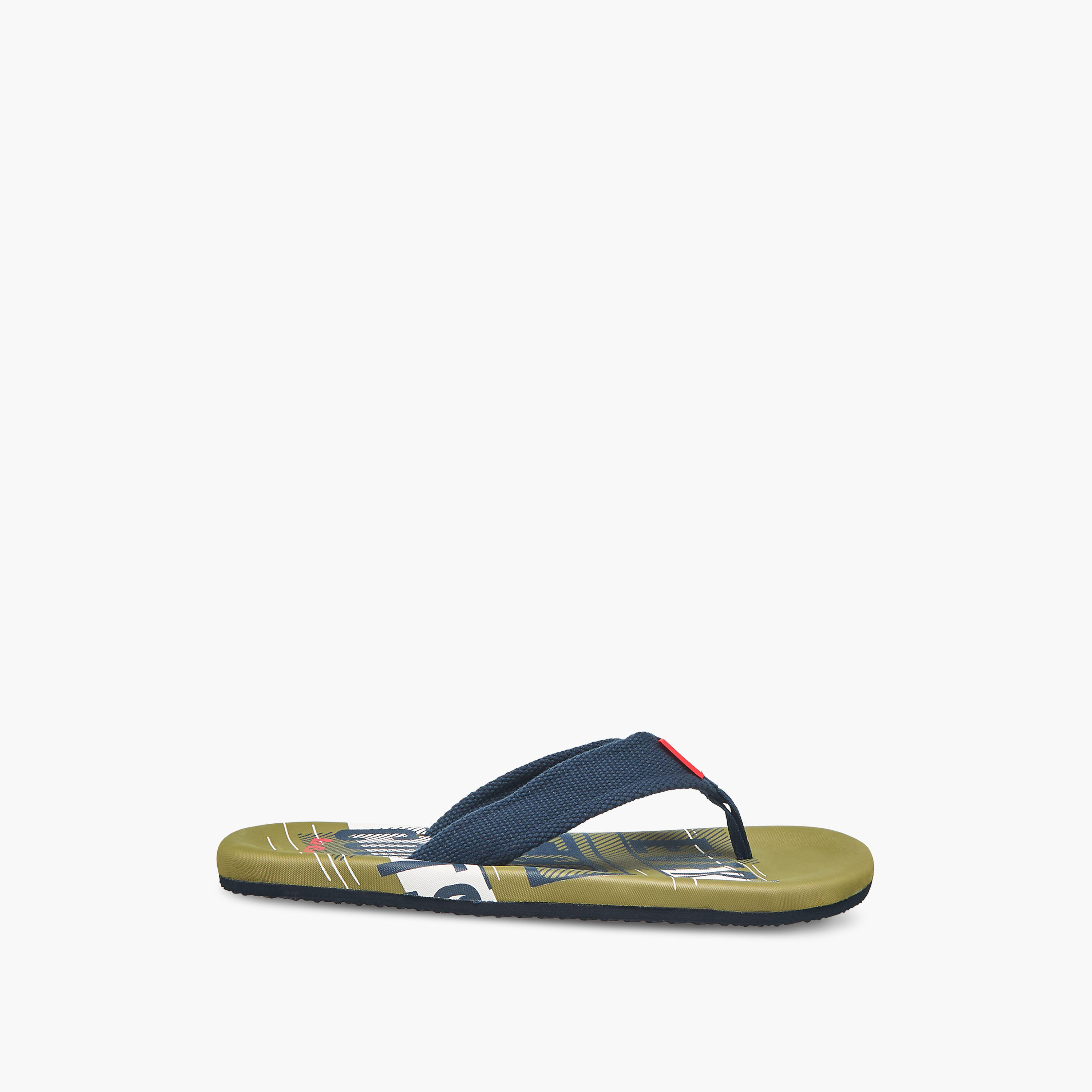 شبشب رجالي بطبعات جرافيك من لي كوبر-men-shoes-flipflopsandslides-image-2