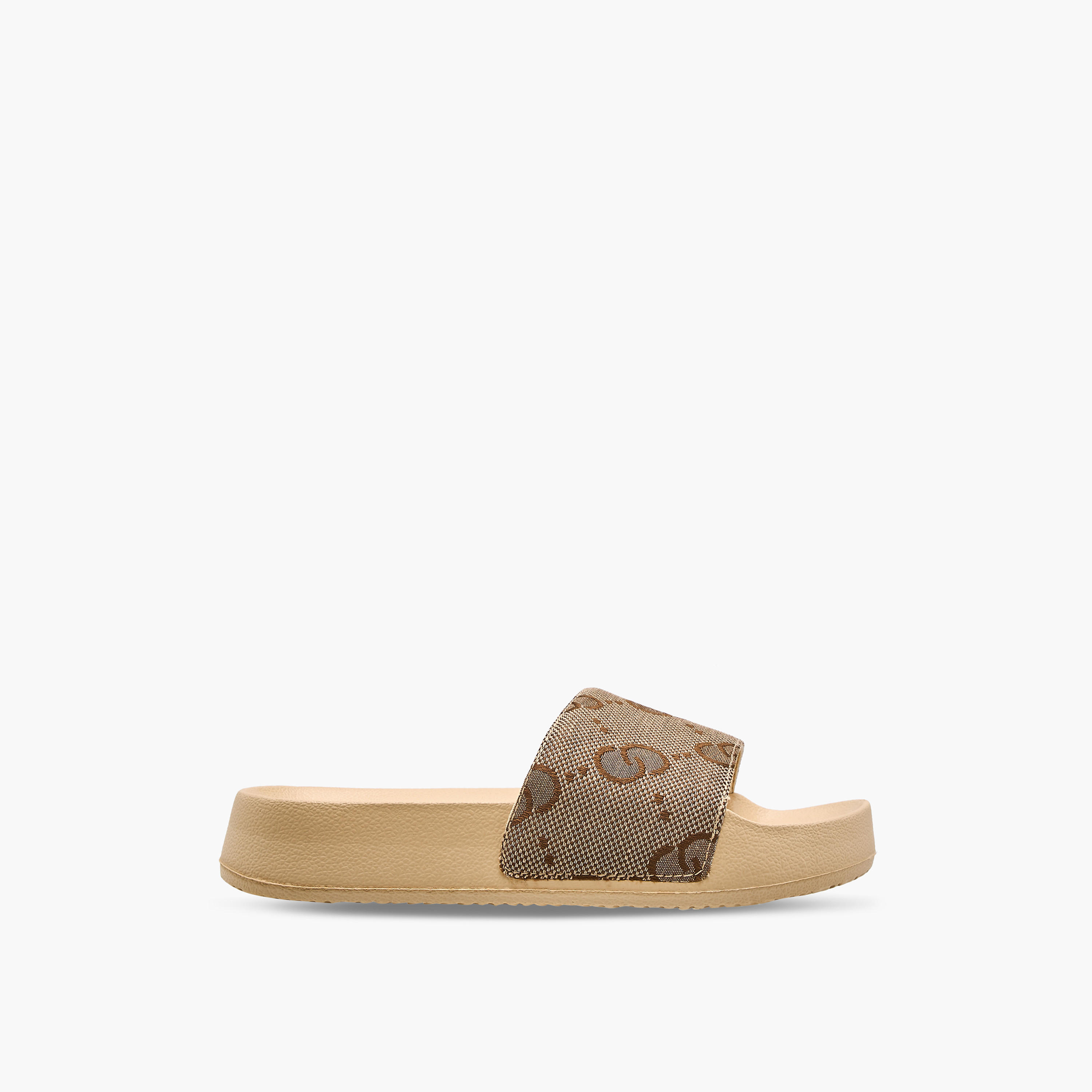 شبشب مطرّز بشعار مونوجرام للنساء من سيليست-women-shoes-flipflopsandslides-image-2