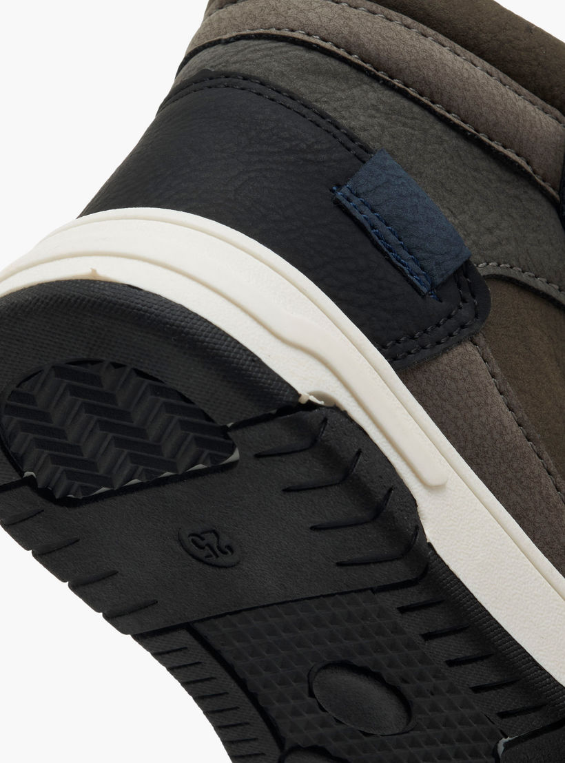 حذاء سنيكرز بقصة عالية وألواح للأولاد من إل بي إل من شو إكسبريس-boys-shoes-sneakers-image-5