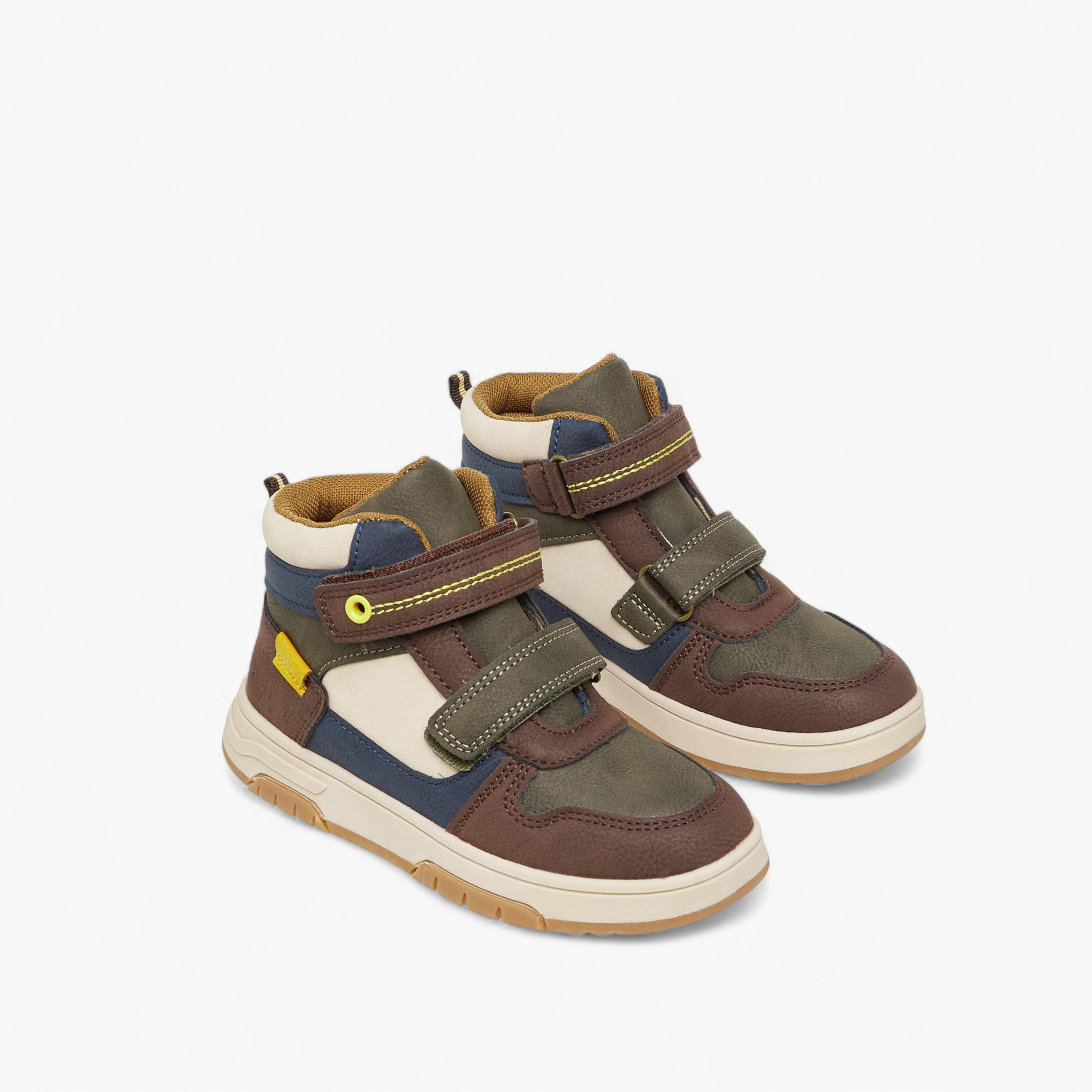 حذاء سنيكرز بقصة عالية وألواح للأولاد من إل بي إل من شو إكسبريس-boys-shoes-sneakers-image-1