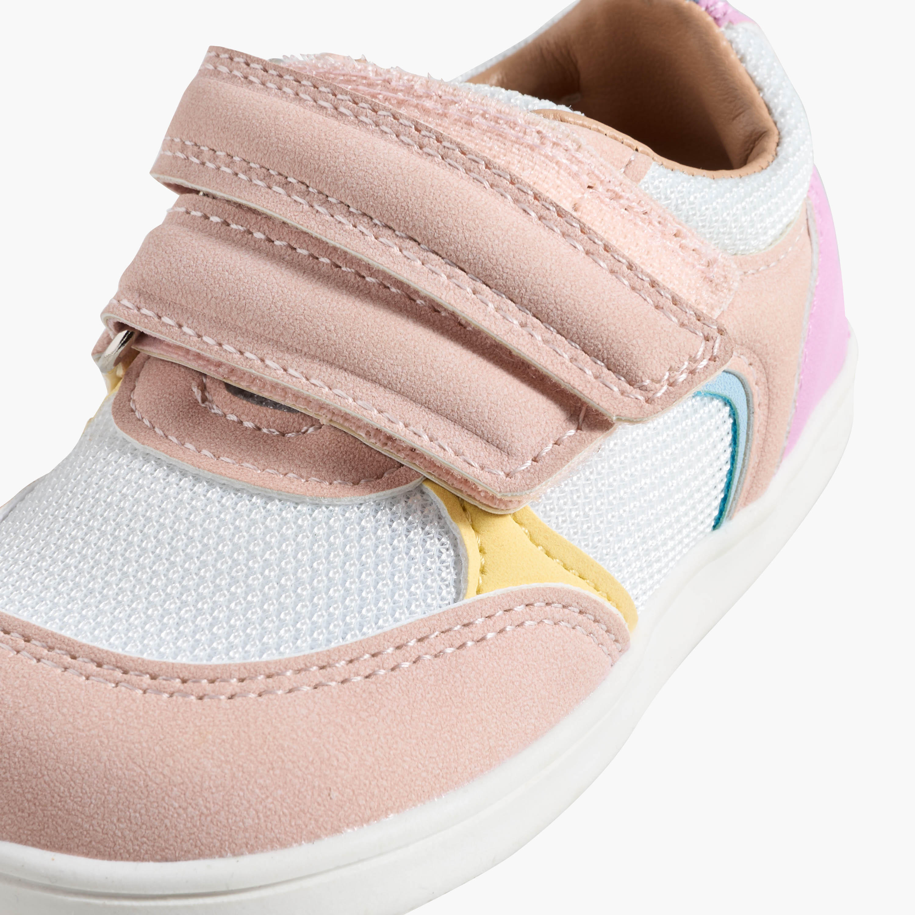 حذاء سنيكرز بشريط إغلاق لاصق للبنات من بيرفيت-girls-shoes-sneakers-image-4