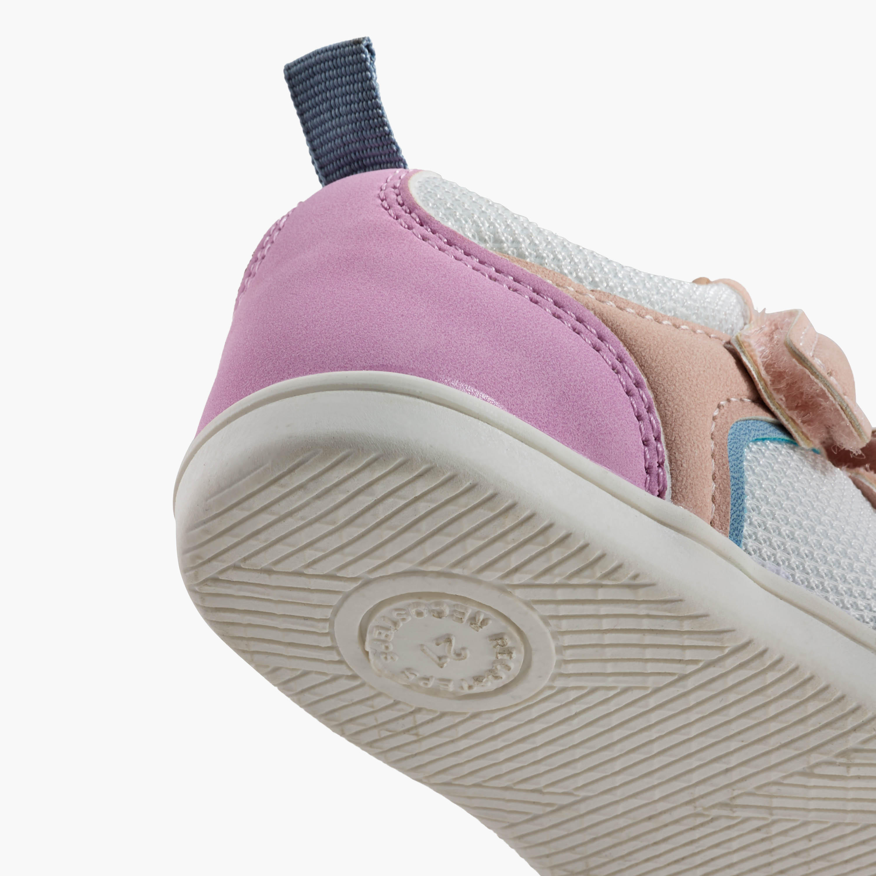 حذاء سنيكرز بشريط إغلاق لاصق للبنات من بيرفيت-girls-shoes-sneakers-image-5