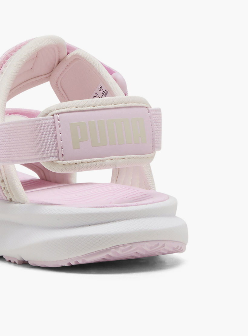 صندل بأحزمة وطبعات شعار "إيفولف" للبنات من بوما-girls-shoes-sandals-image-5