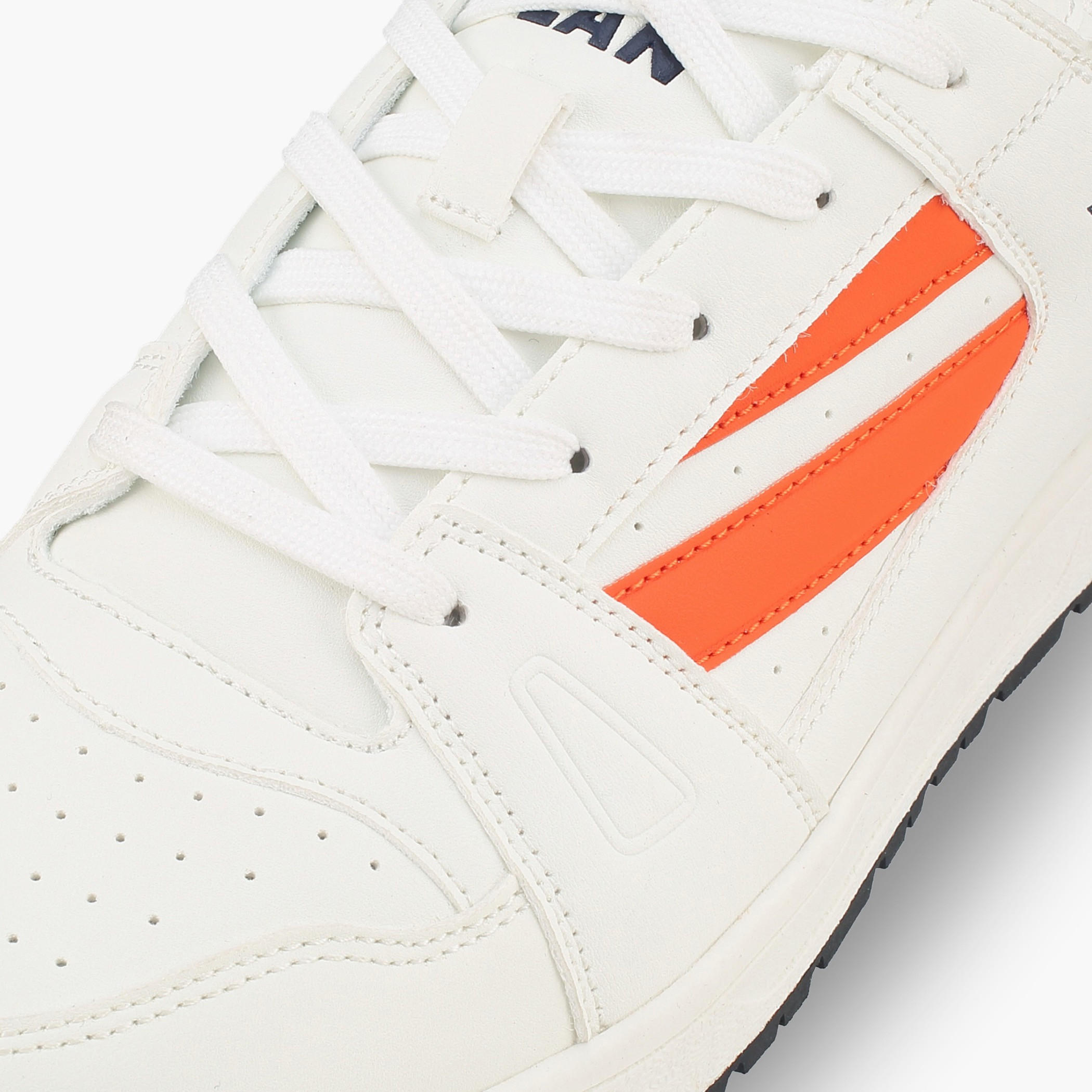 حذاء سنيكرز بطول الكاحل ورباط إغلاق للرجال من أوكلان من شو إكسبريس-men-shoes-sneakers-image-4
