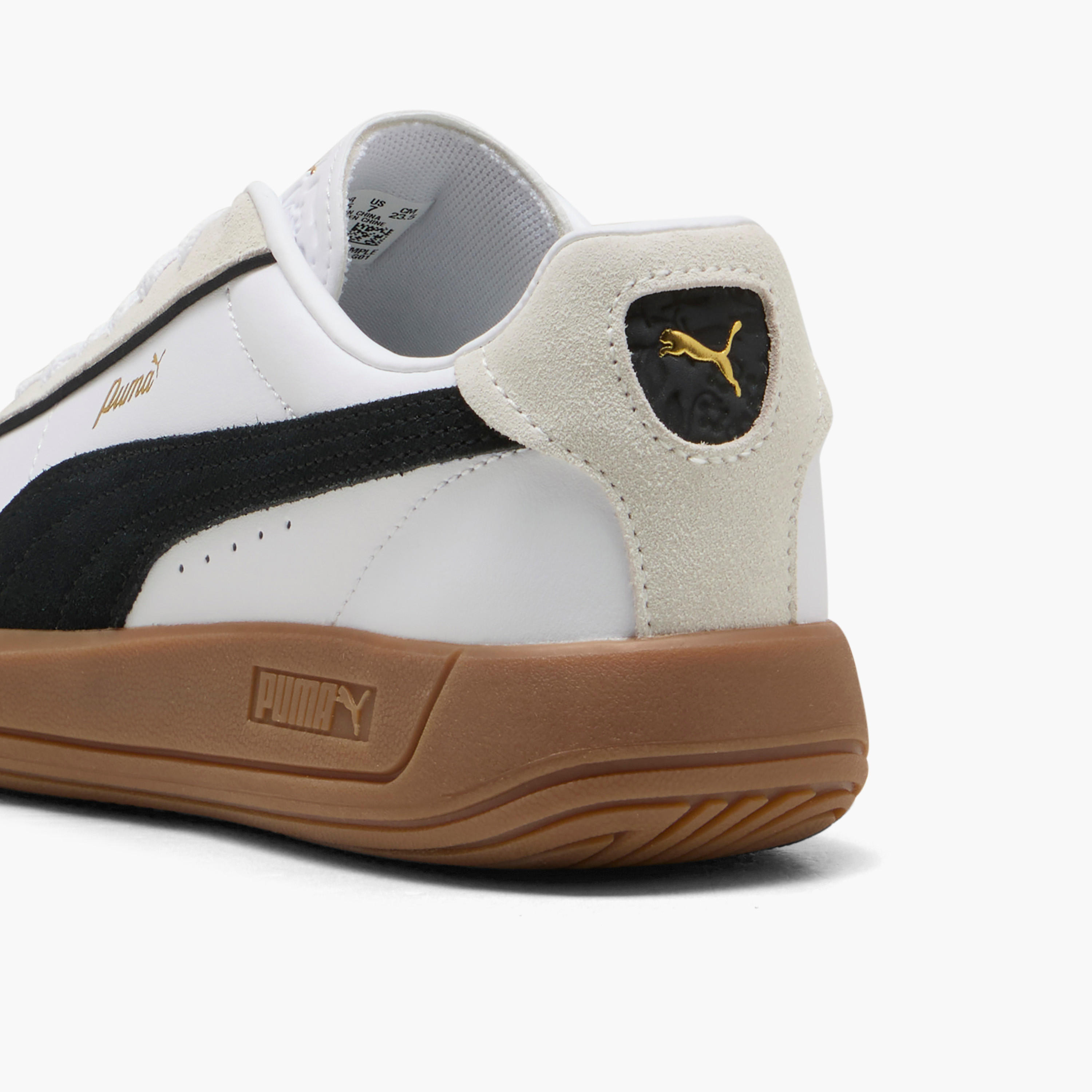 حذاء سنيكرز بوما كلوب كلاسيكا برباط للنساء من بوما - 40036401-sports-women-shoes-image-3