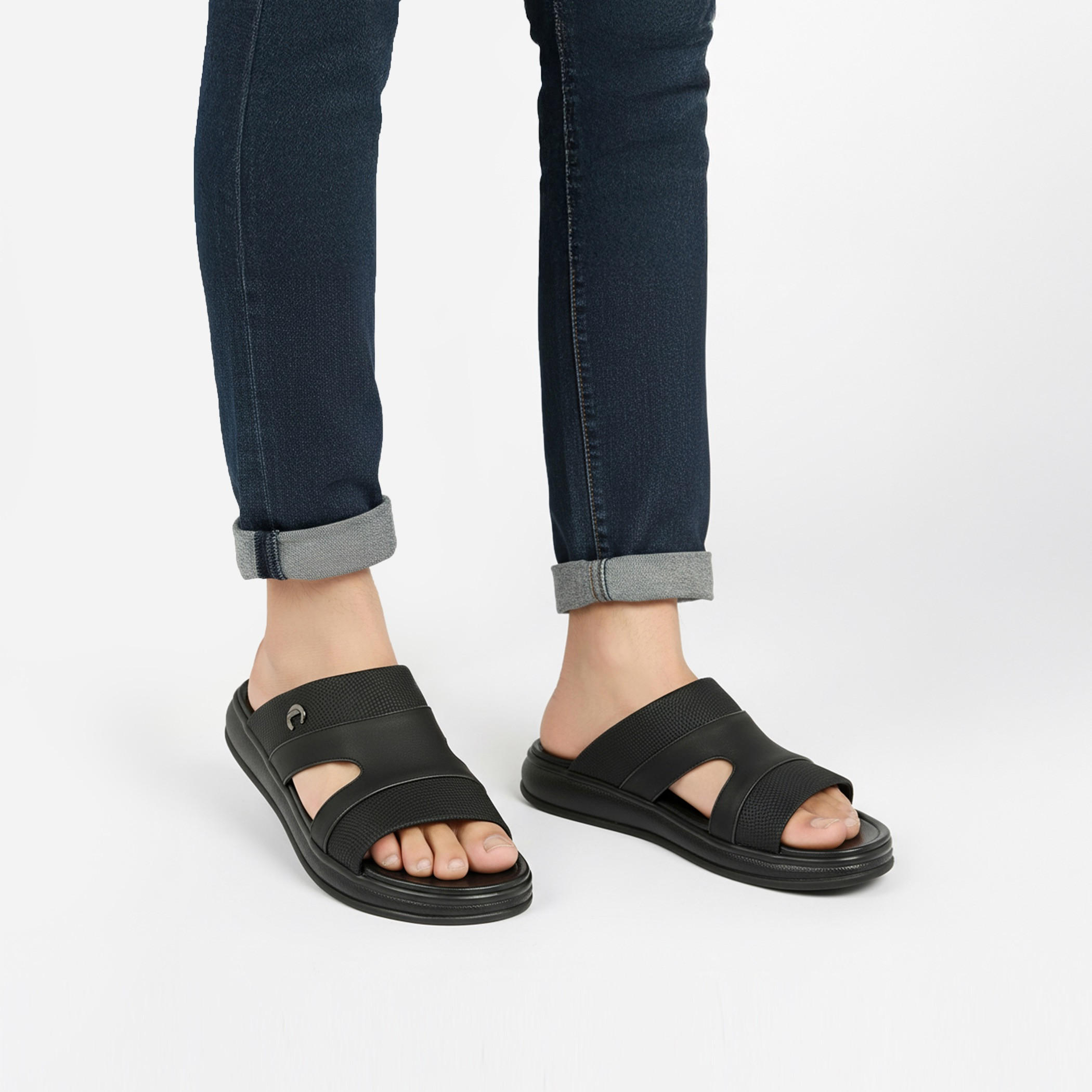 صندل مريح سهل الارتداء للرجال من لو كونفورت-men-shoes-sandals-image-2