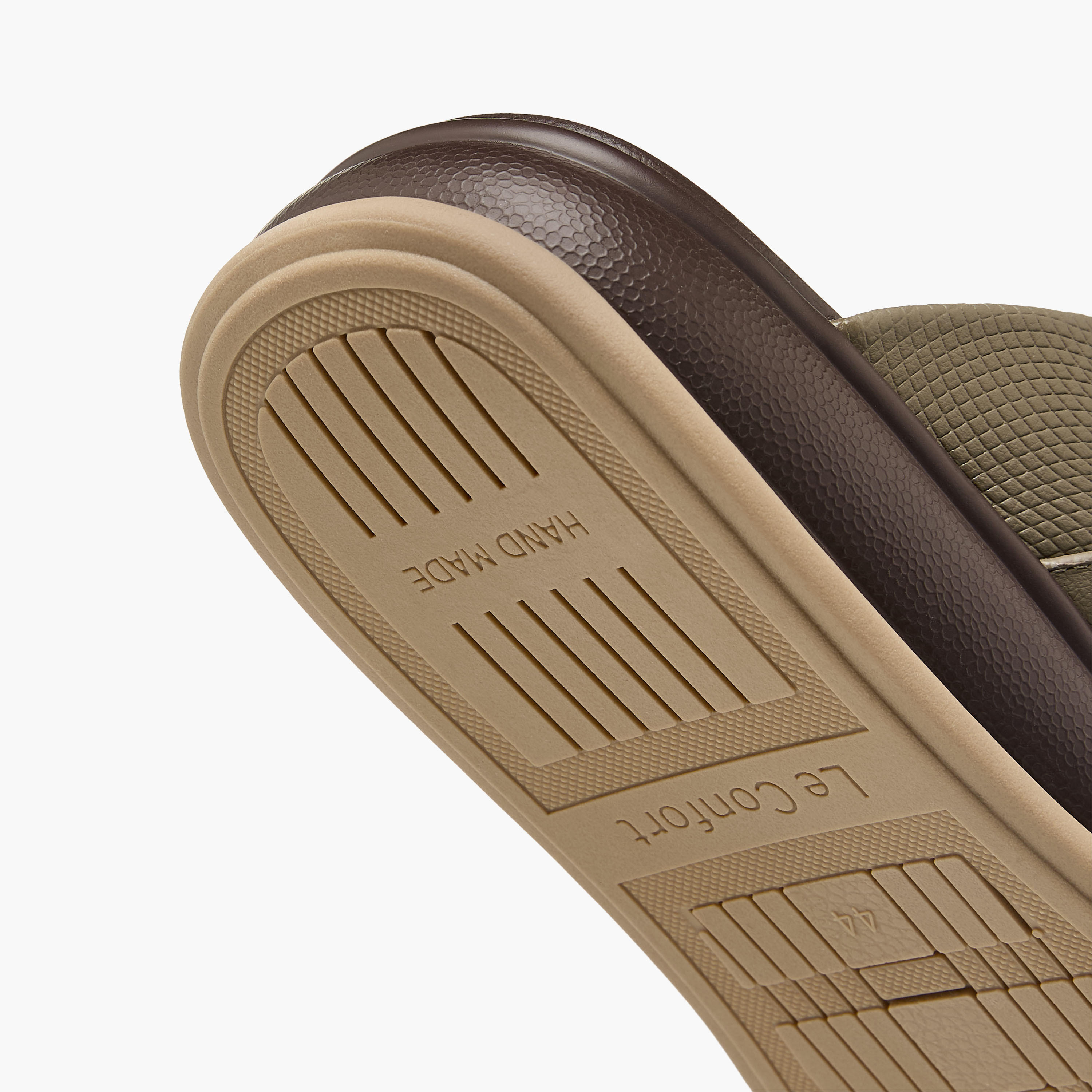 صندل مريح سهل الارتداء للرجال من لو كونفورت-men-shoes-sandals-image-6