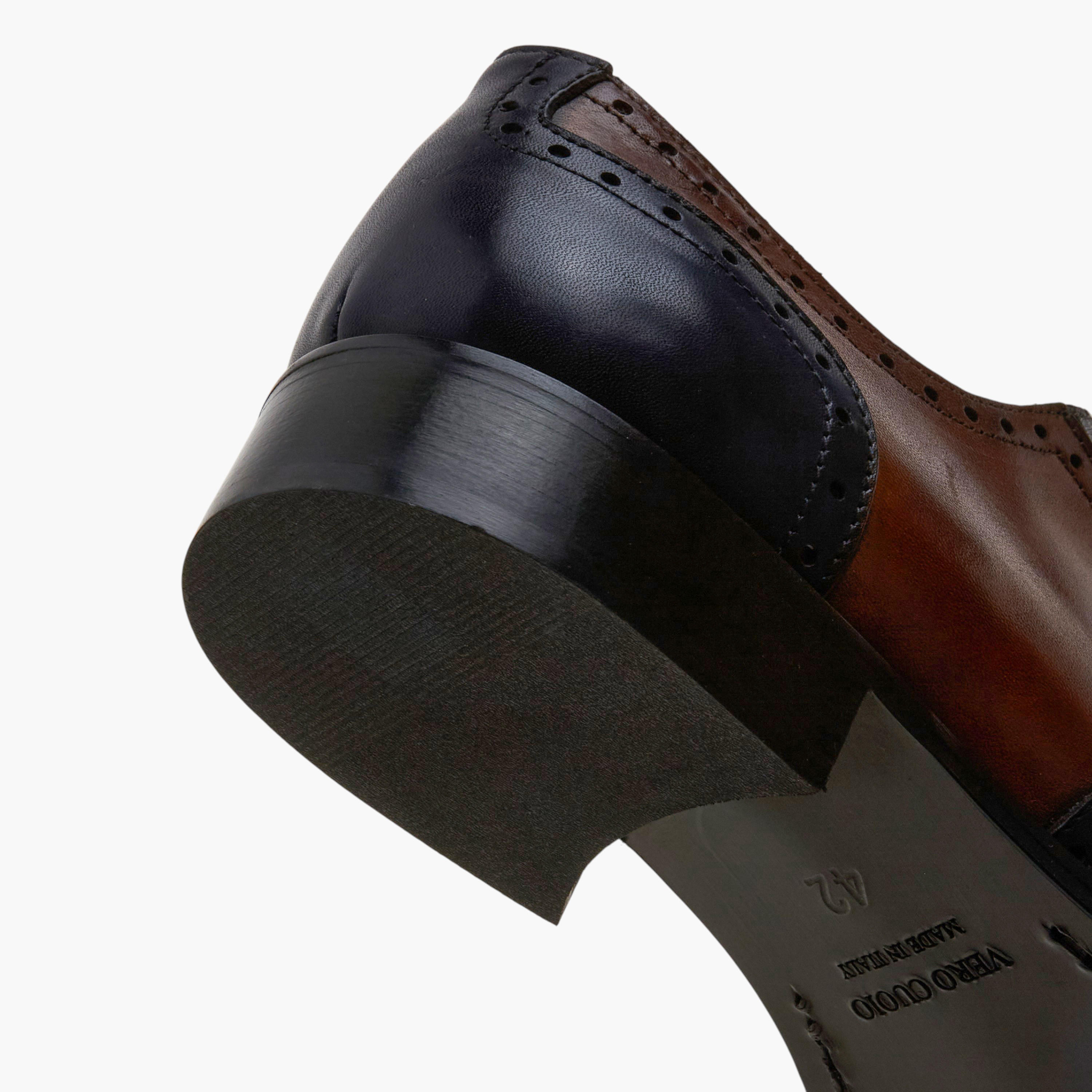 حذاء أكسفورد جلد مثقّب برباط للرجال من دوتشيني-men-shoes-formalshoes-image-5