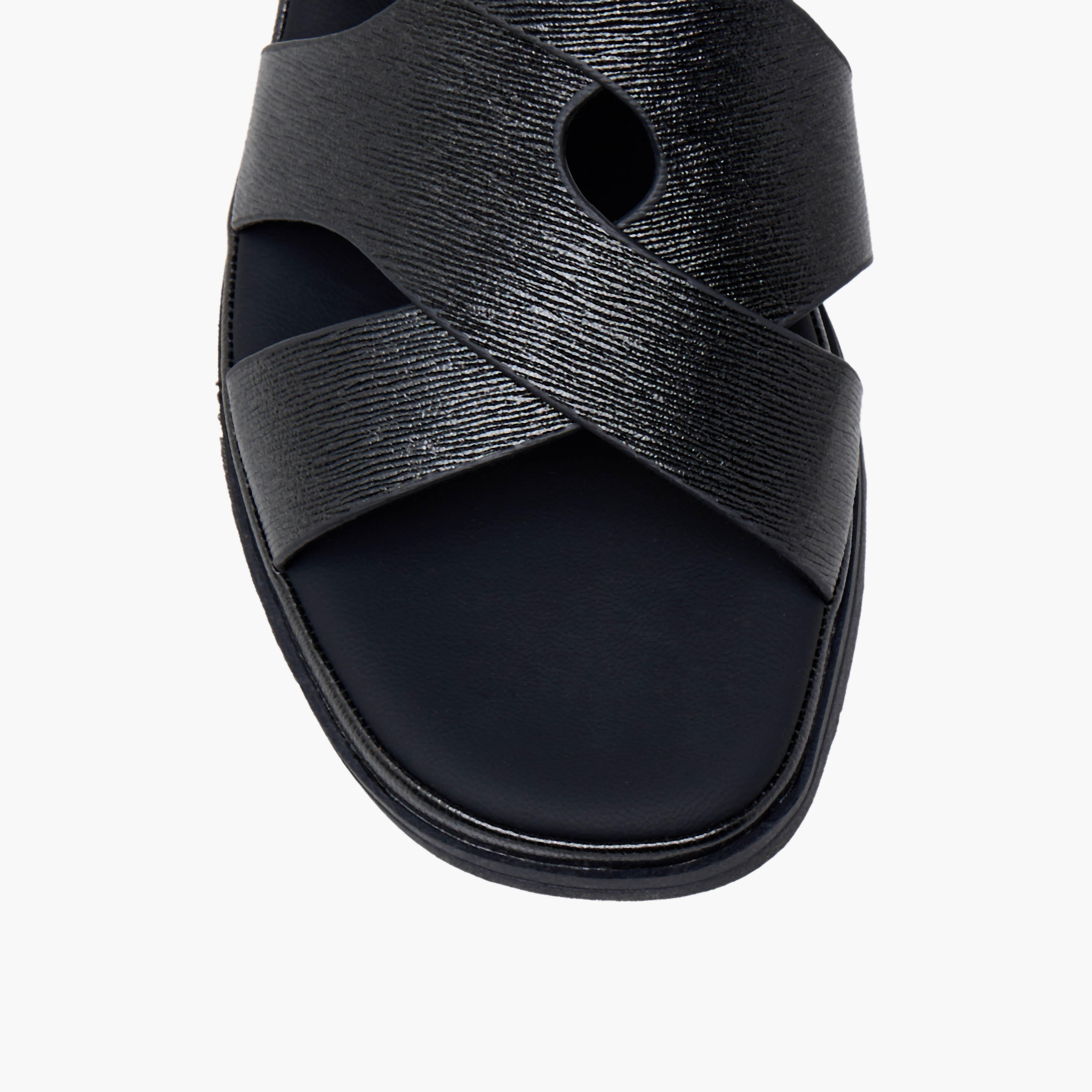 صندل مريح بكعب ويدج للنساء من فلورا بيلا-women-shoes-sandals-heeled-image-4
