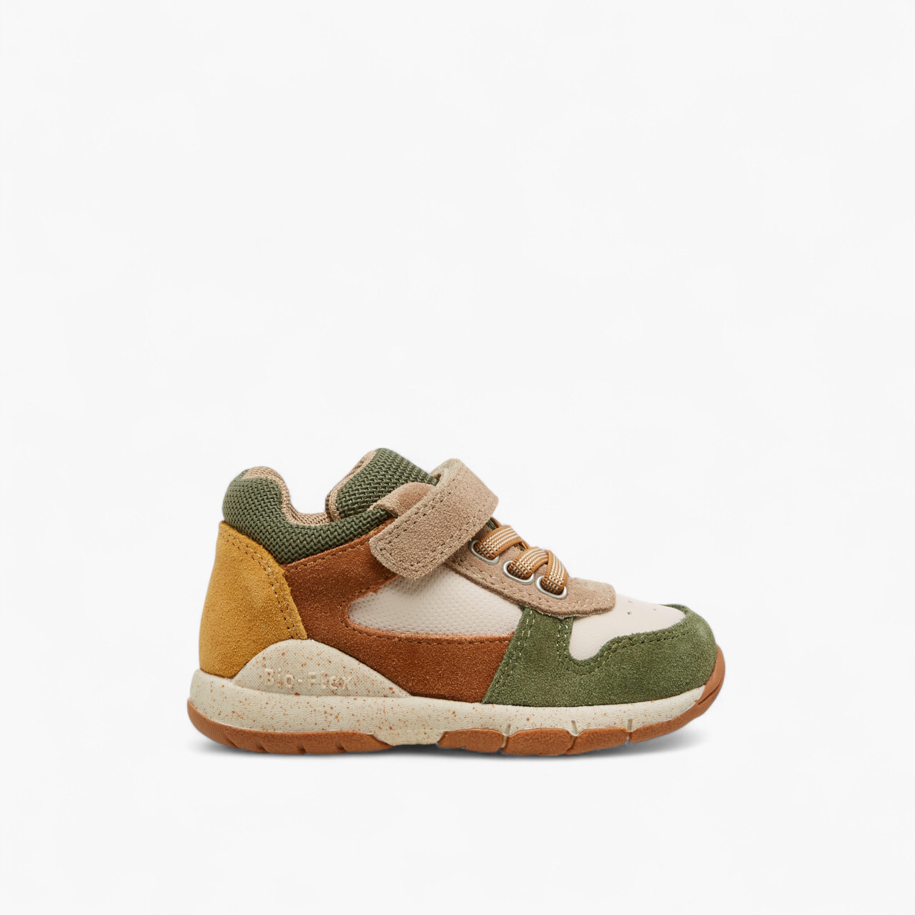 حذاء سنيكرز بشريط إغلاق لاصق من بيرفيت-baby-boys-shoes-closedshoes-image-3