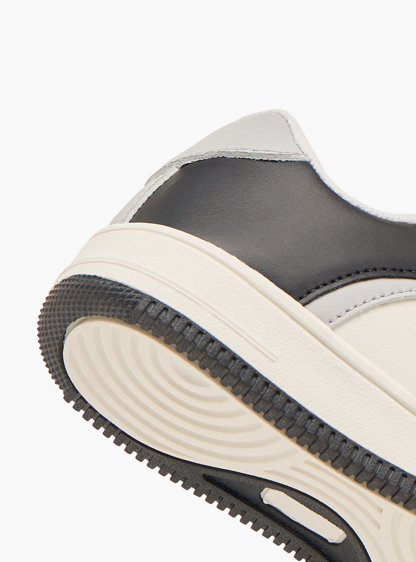 Juniors Kids Hook & Loop Sports Shoes-boys-shoes-schoolshoes-image-8