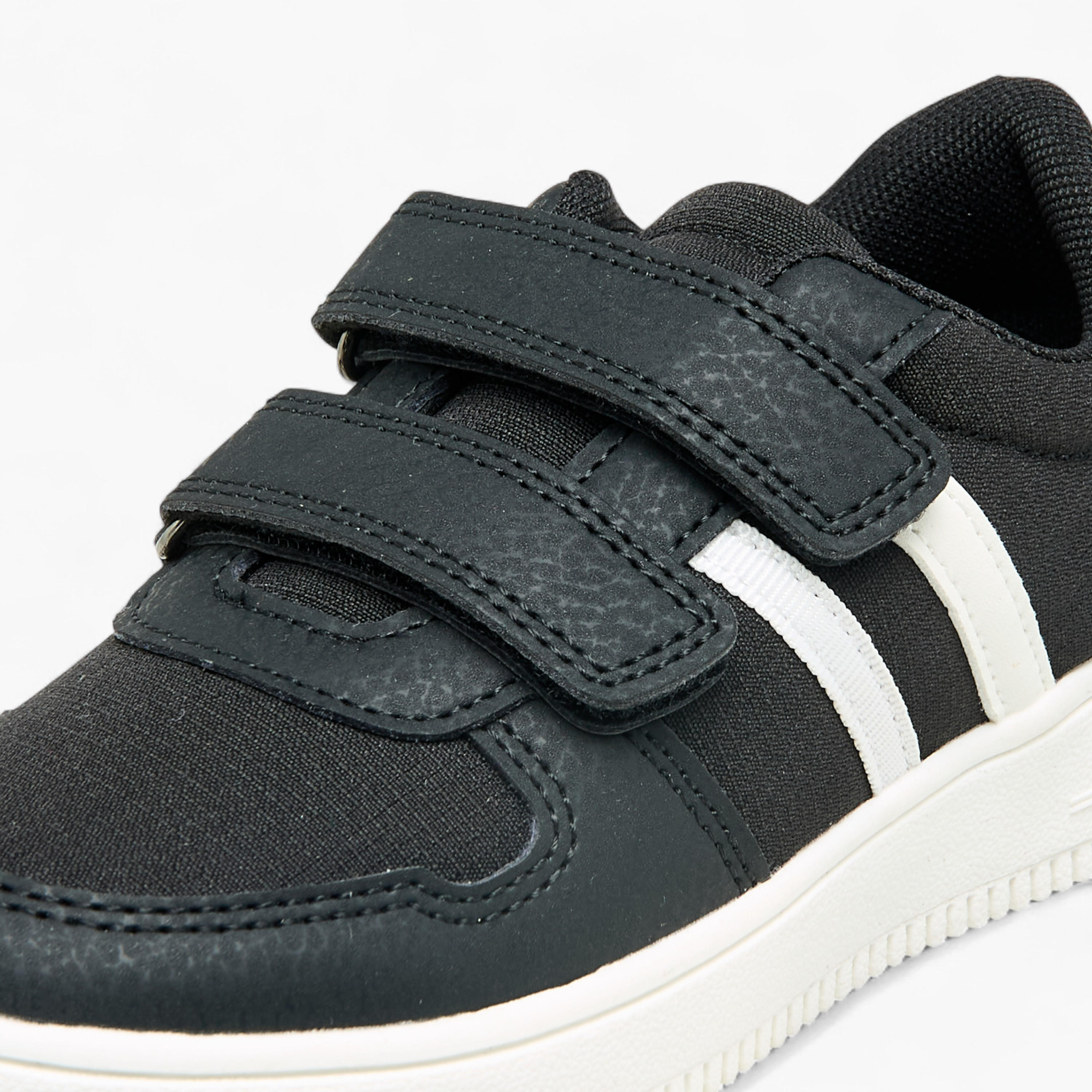 حذاء سنيكرز بألواح وشريط إغلاق للأولاد من جونيورز-boys-shoes-sneakers-image-4
