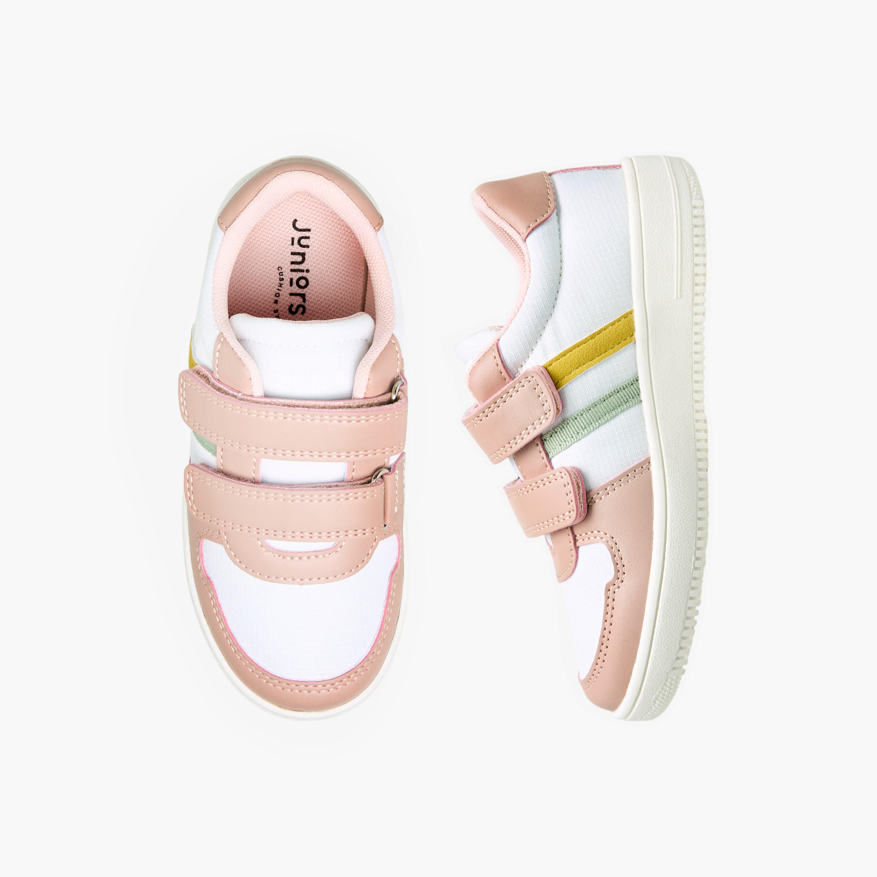 حذاء سنيكرز بشريط إغلاق للبنات من جونيورز-girls-shoes-sneakers-image-1