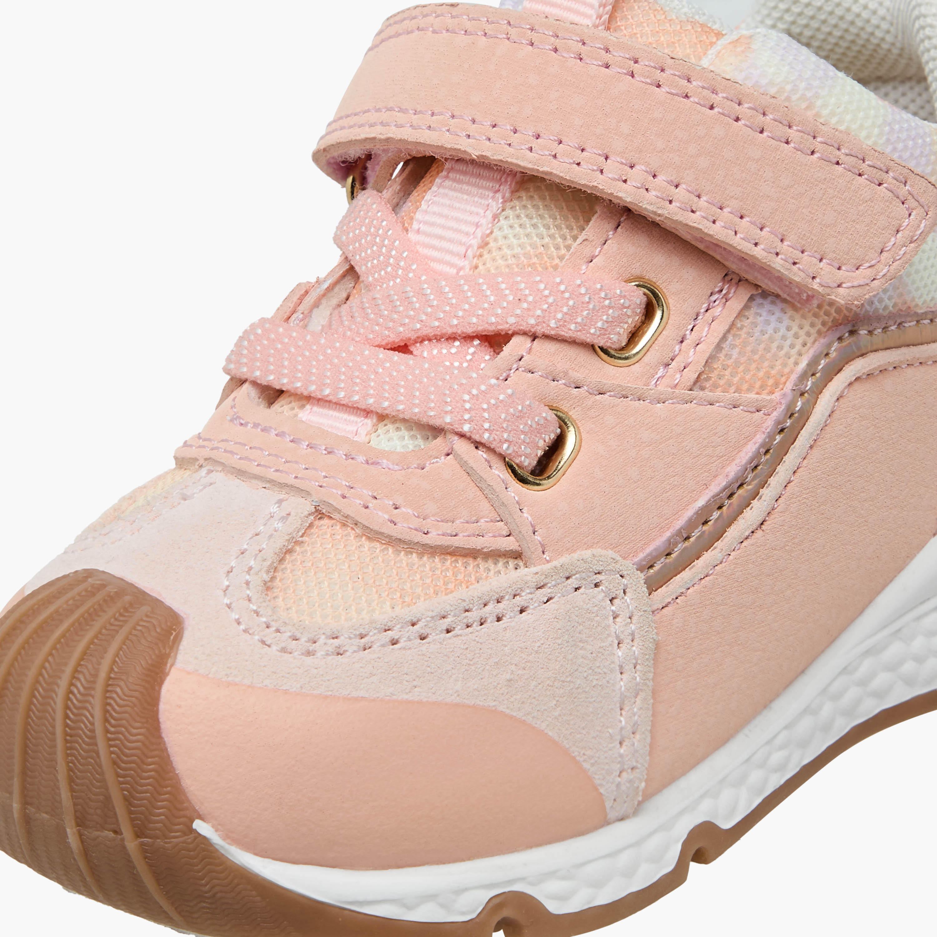 حذاء سنيكرز بألواح وشريط إغلاق من بيرفيت-girls-shoes-sneakers-image-4