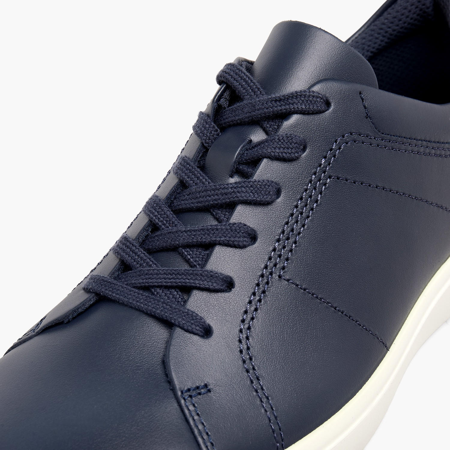 حذاء سنيكرز جلد بطول الكاحل ورباط إغلاق للرجال من إيكو-men-shoes-sneakers-image-4