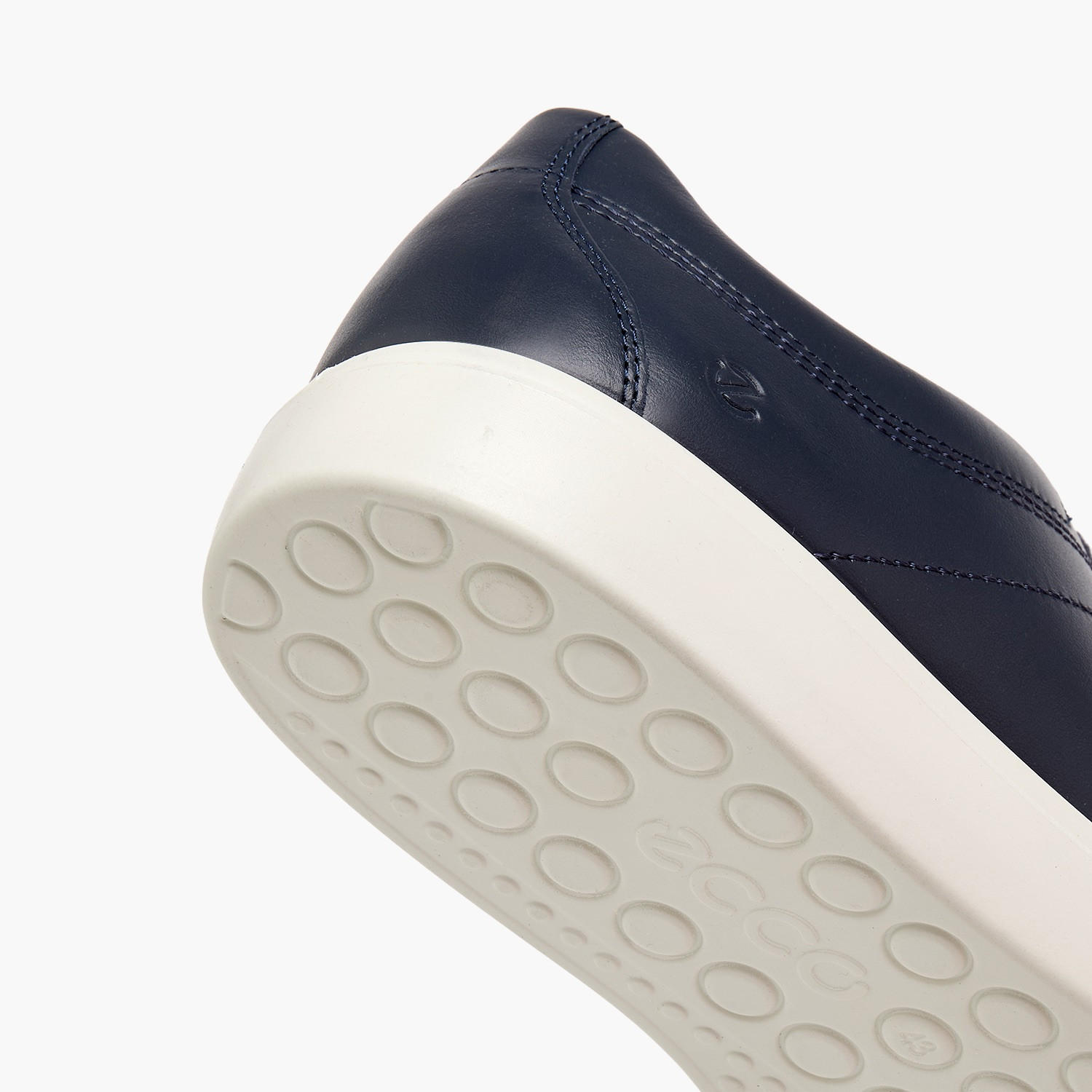 حذاء سنيكرز جلد بطول الكاحل ورباط إغلاق للرجال من إيكو-men-shoes-sneakers-image-5