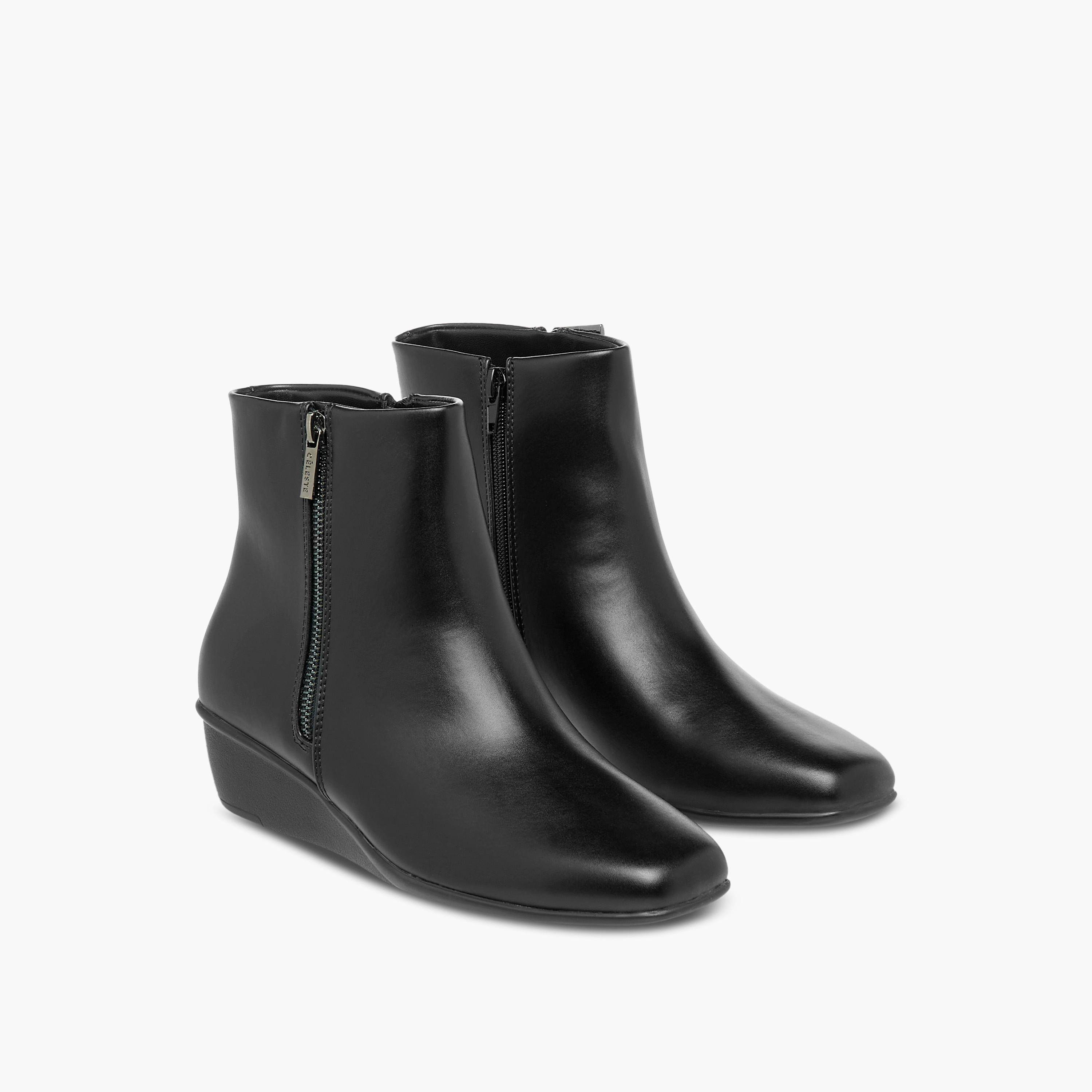 بوت كاحل سادة بكعب ويدج وسحاب إغلاق للنساء من سيليست-women-shoes-boots-image-1