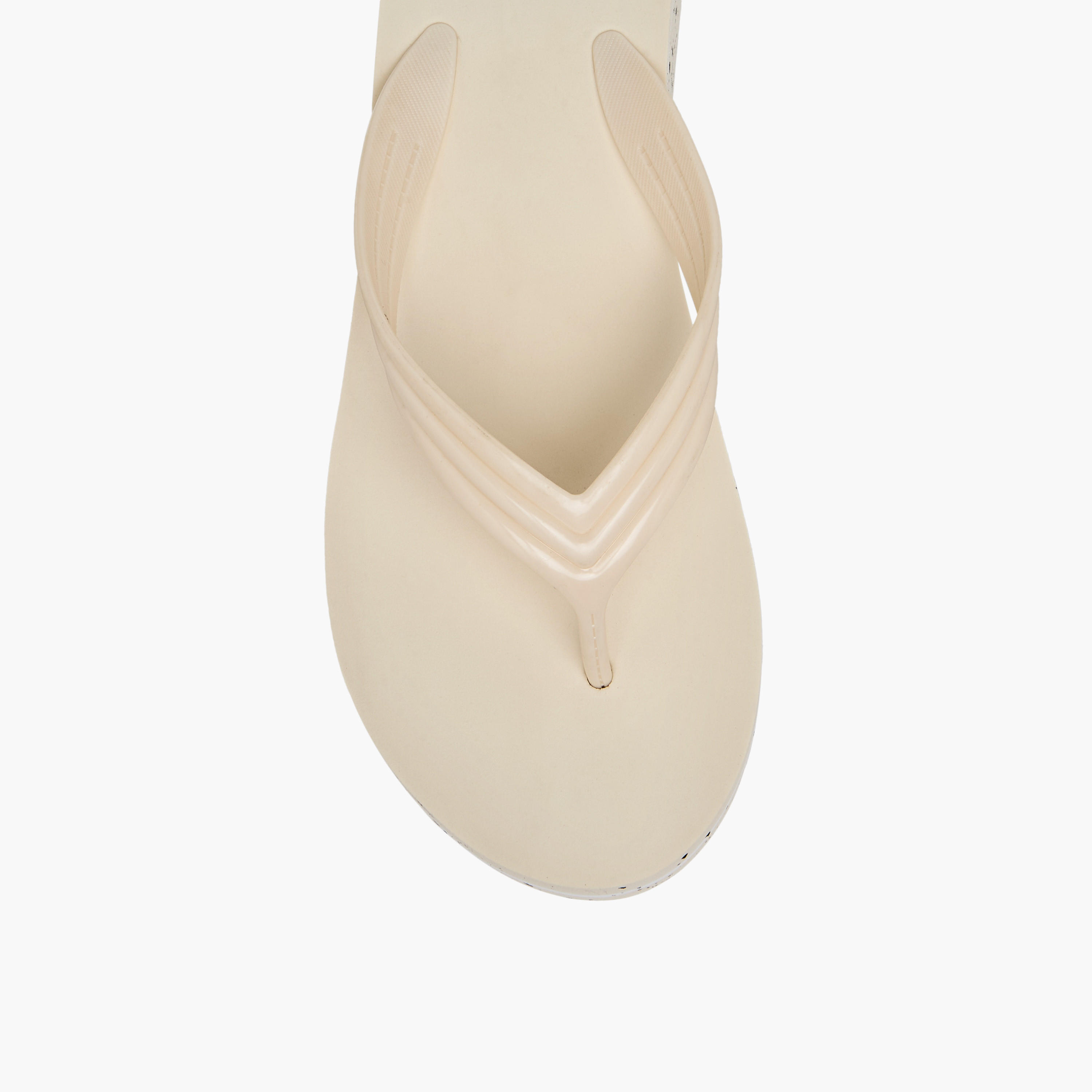 شبشب نسائي بكعب ويدج وطبعات من سيليست-women-shoes-flipflopsandslides-image-3