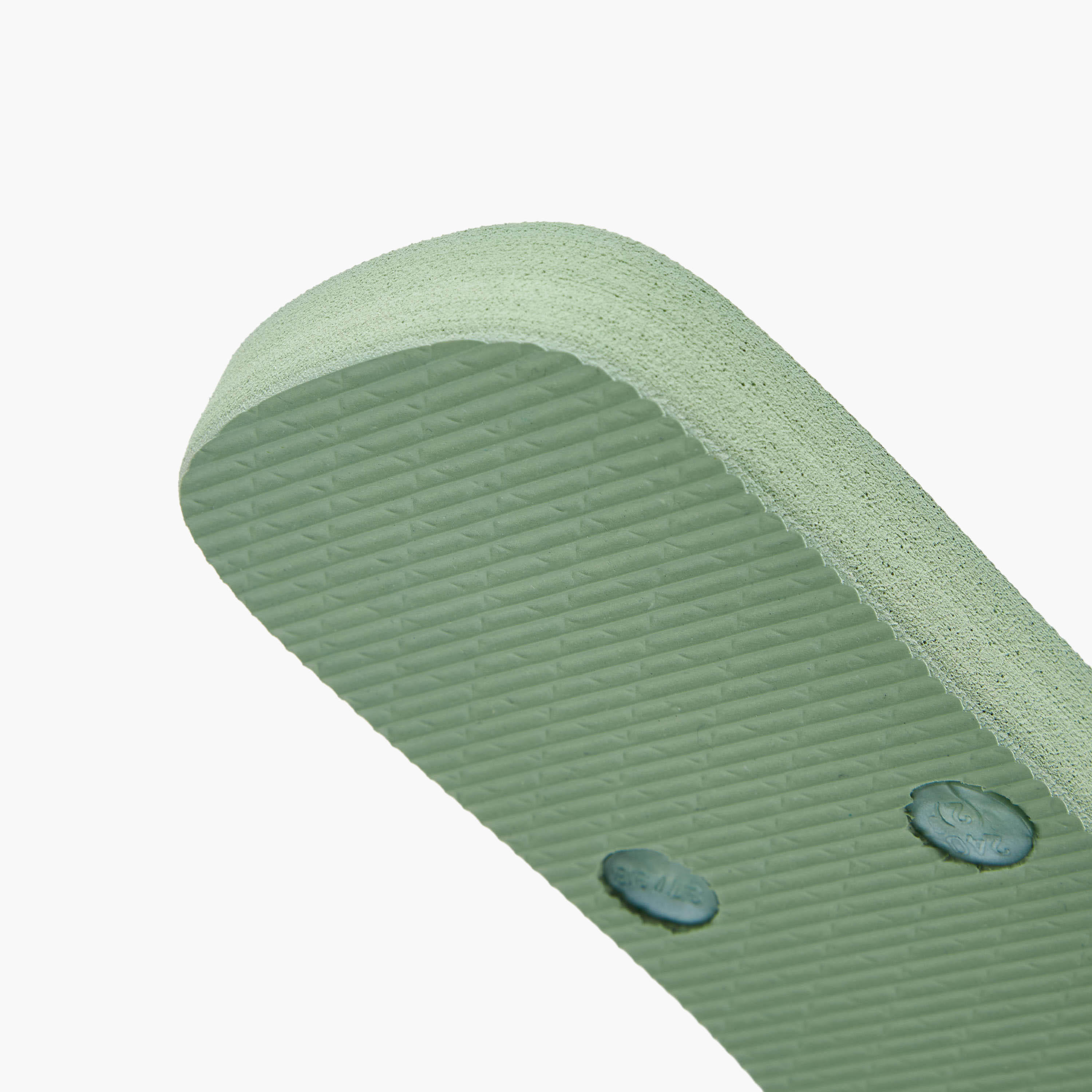 شبشب سهل الارتداء للنساء من سيليست-women-shoes-flipflopsandslides-image-4