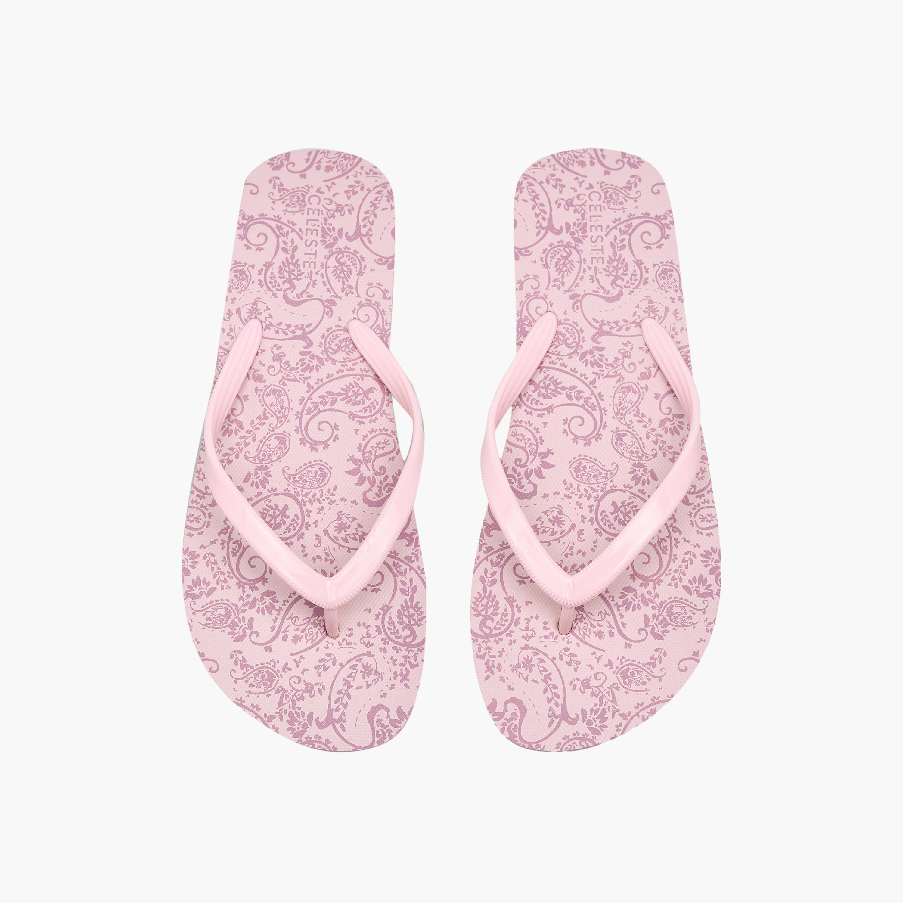 شبشب بطبعات بيزلي للنساء من سيليست-women-shoes-flipflopsandslides-image-1