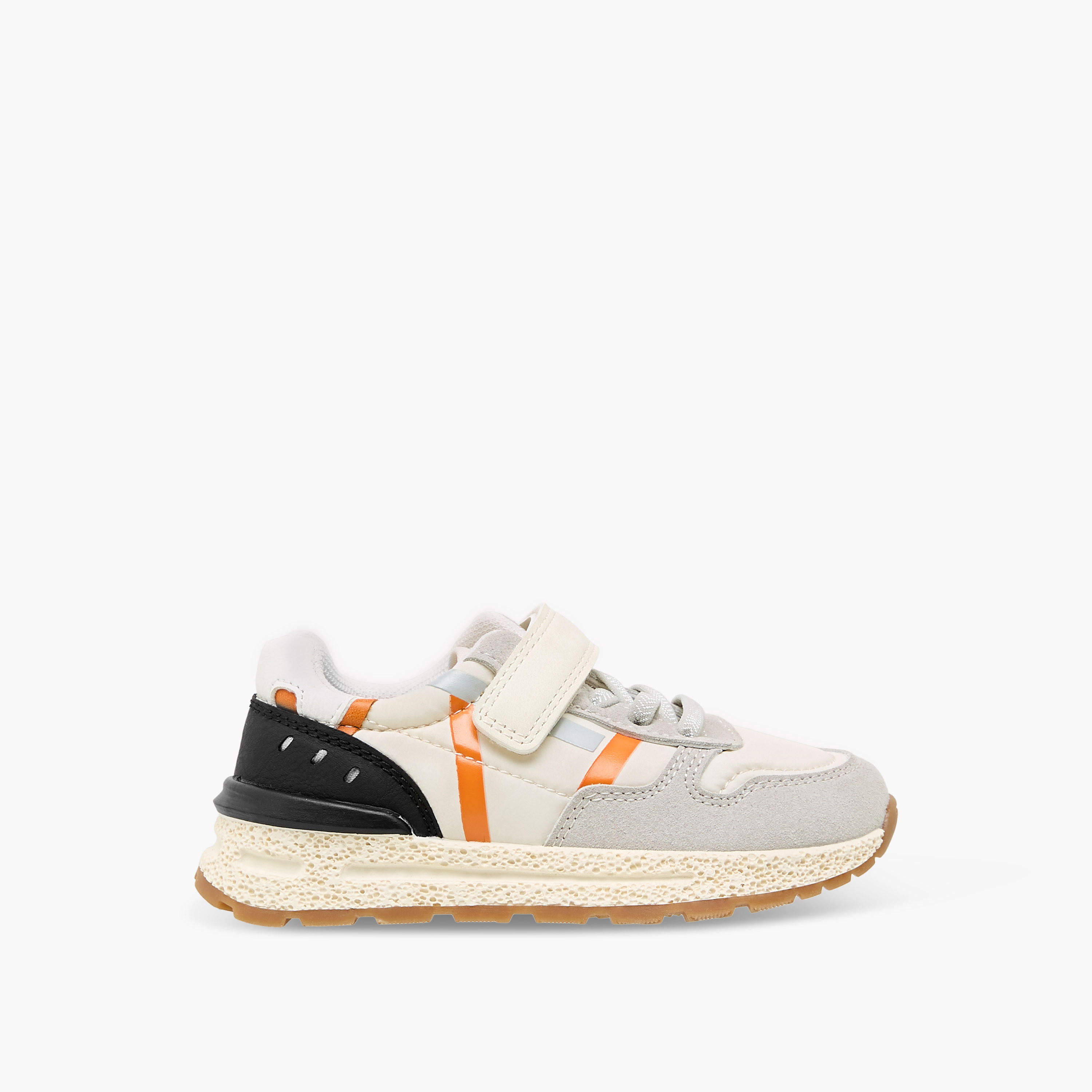 حذاء سنيكرز بشريط إغلاق لاصق للأولاد من جونيورز-boys-shoes-sneakers-image-3