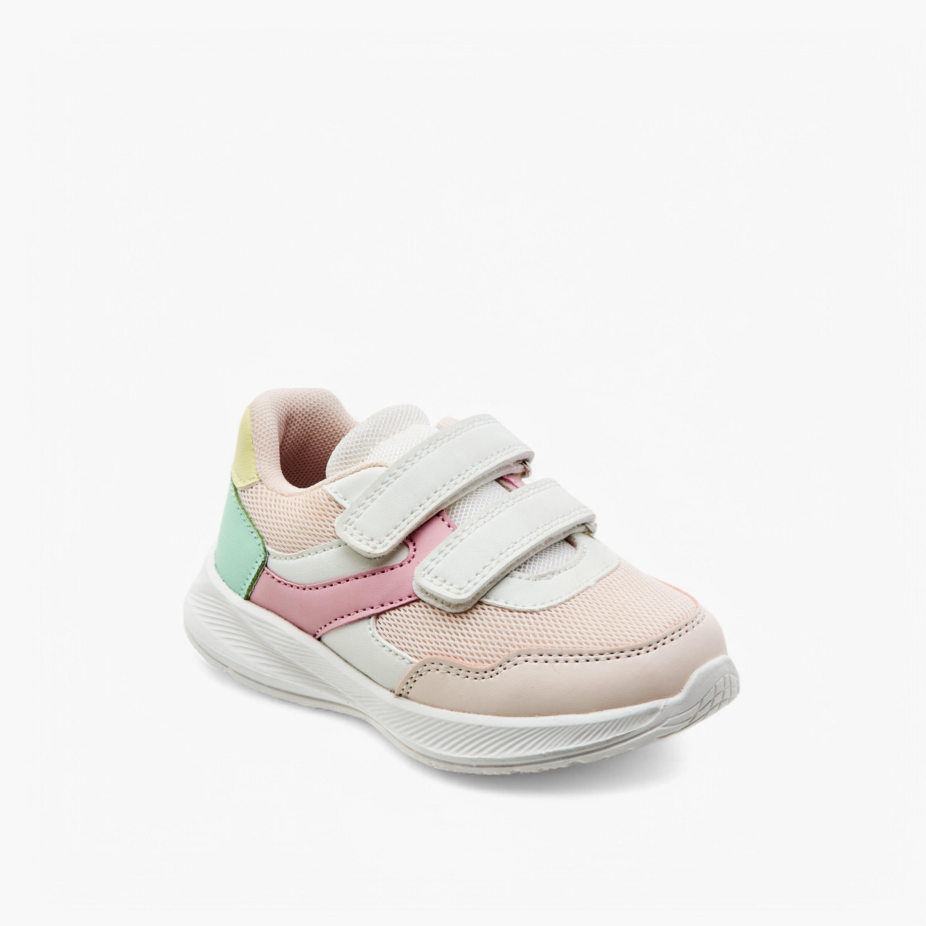 حذاء سنيكرز بطول الكاحل وشريط لاصق من بيرفيت-girls-shoes-sneakers-image-2
