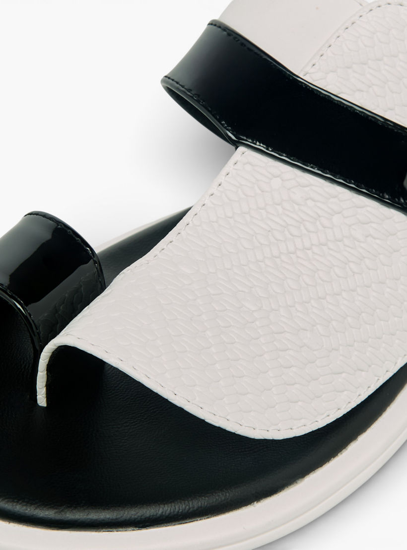 Al Waha Men Toe Loop Detail Arabic Sandals-men-shoes-sandals-image-4