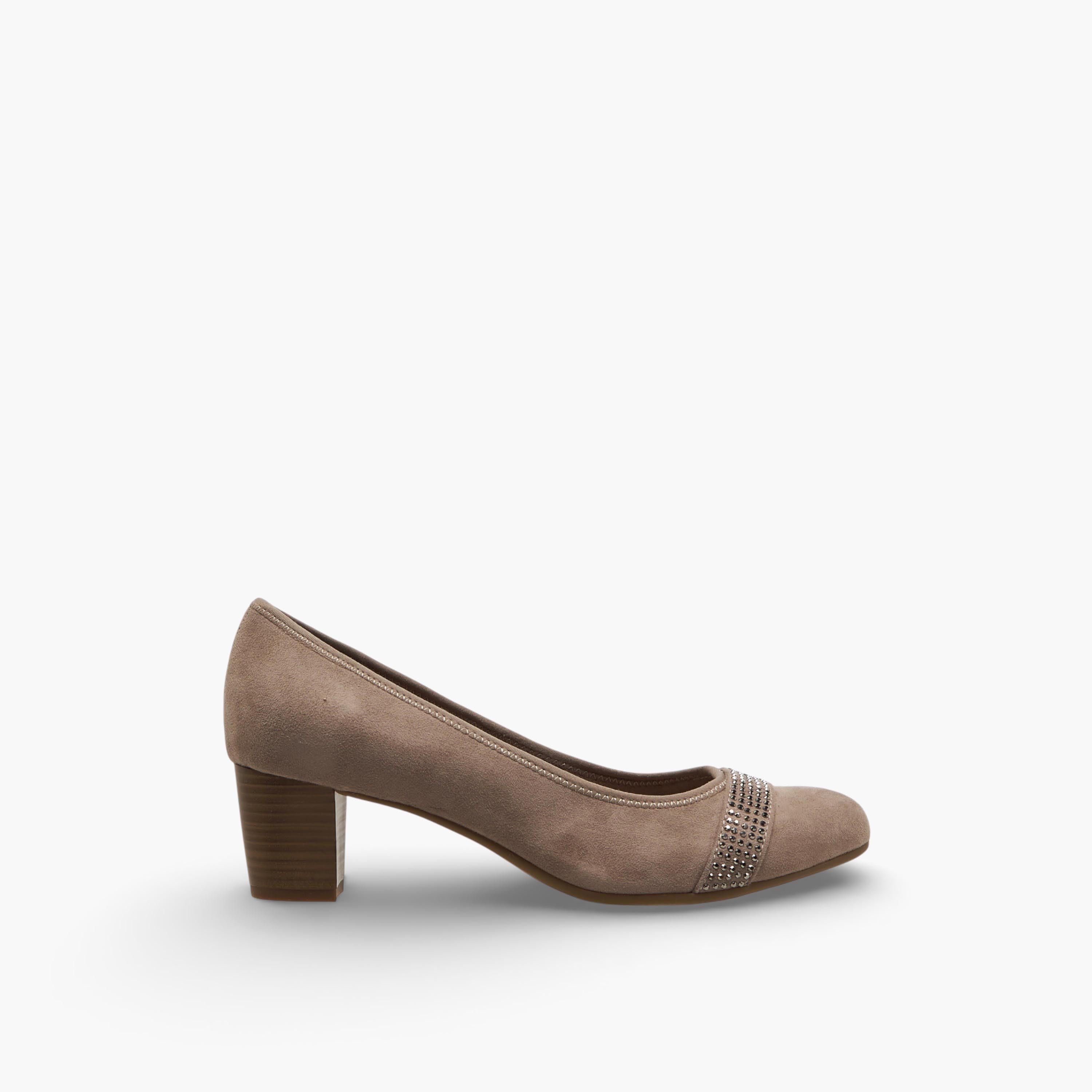 Le Confort Women Block Heel Pumps-women-shoes-sandals-heeled-image-3