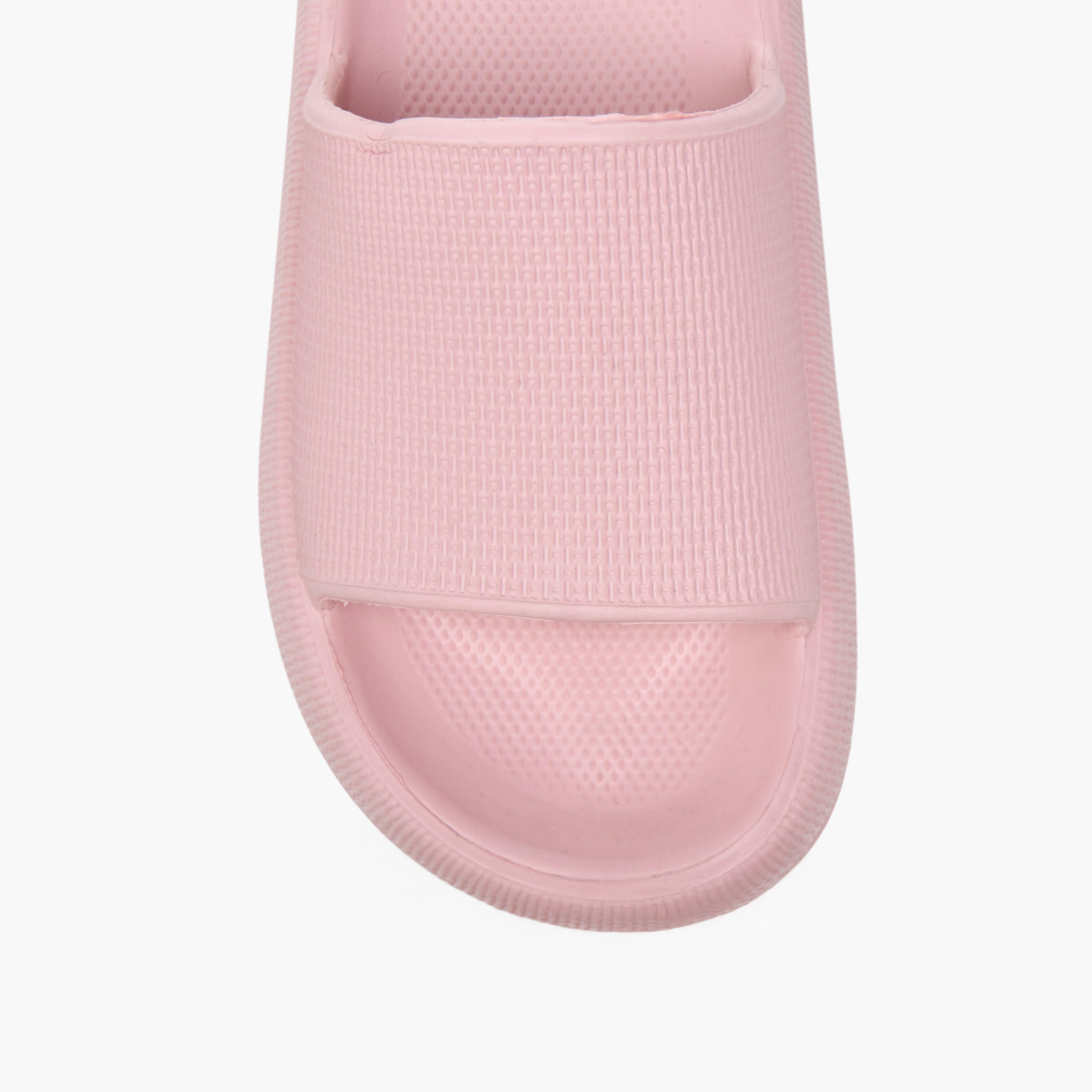 شبشب خفيف سهل الارتداء بارز الملمس للنساء من سيليست-women-shoes-flipflopsandslides-image-3