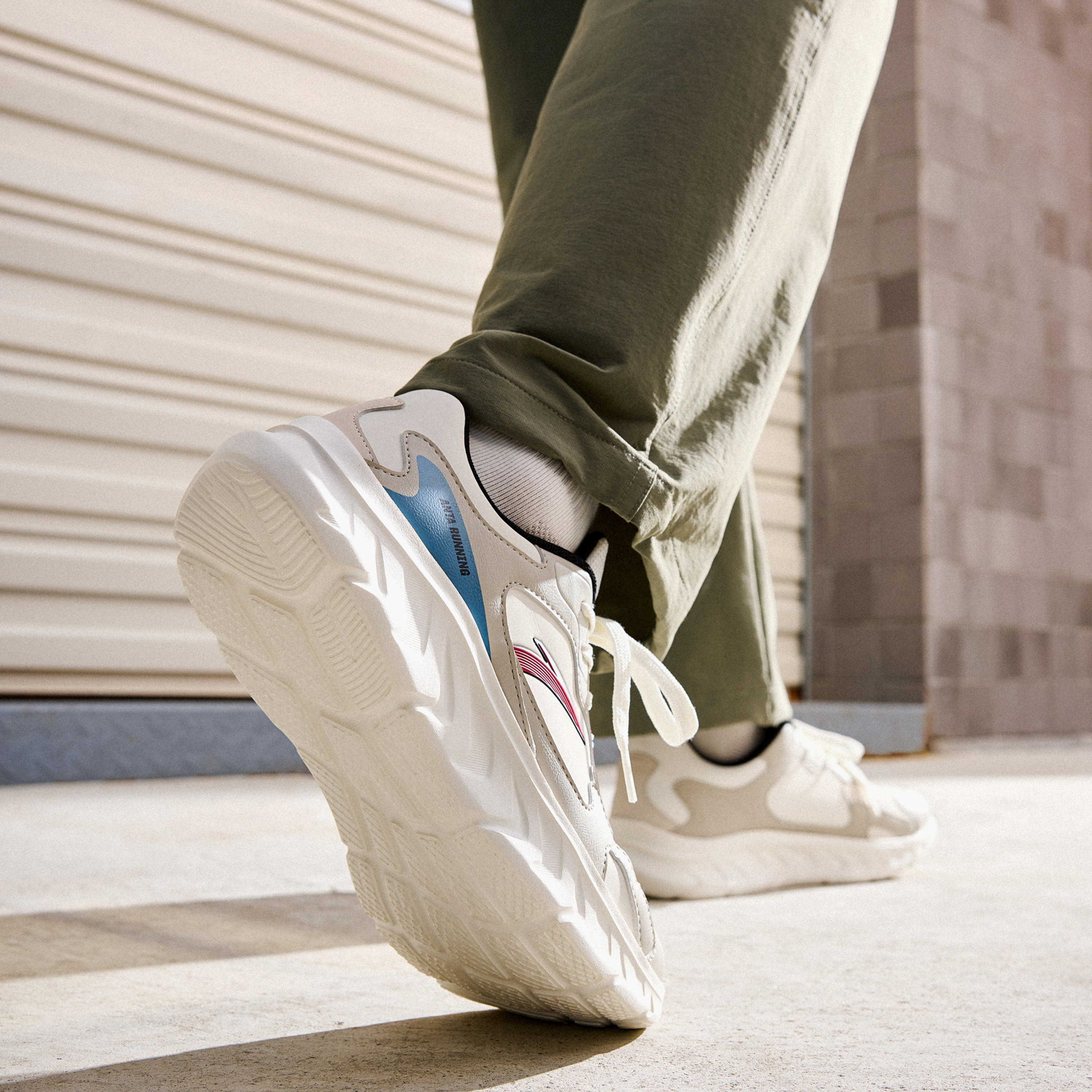 حذاء سنيكرز طول الكاحل برباط إغلاق للرجال من أنتا - ستار كلاود-sports-men-shoes-image-6
