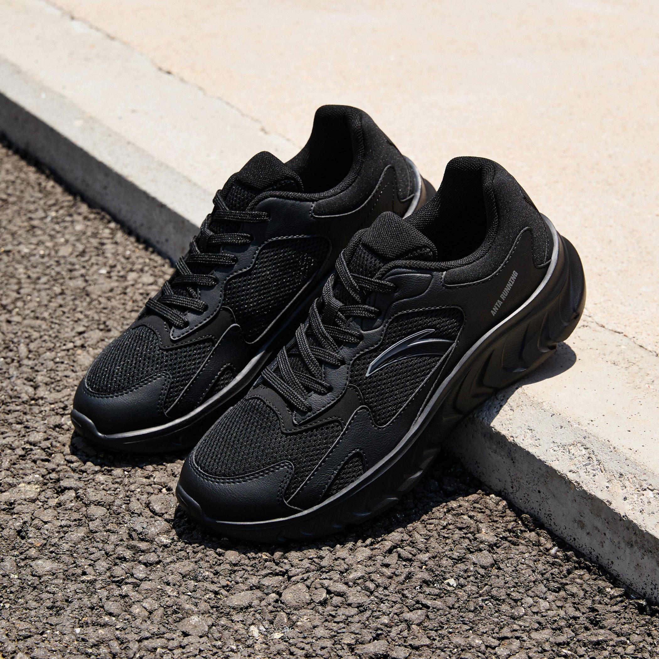 حذاء سنيكرز طول الكاحل برباط إغلاق للرجال من أنتا - ستار كلاود-sports-men-shoes-image-2