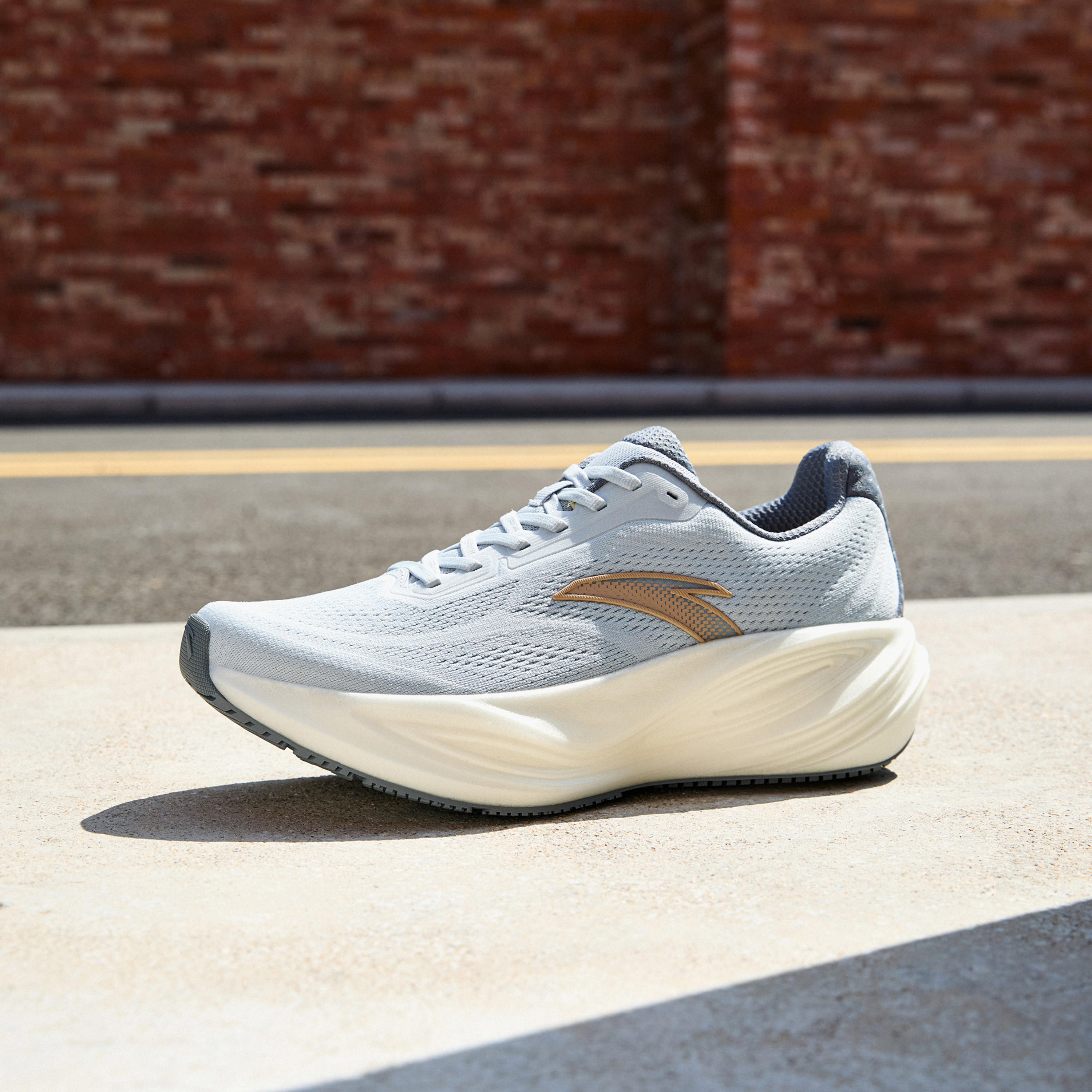 حذاء سنيكرز طول الكاحل برباط إغلاق للرجال من أنتا - سي سي3-sports-men-shoes-image-6