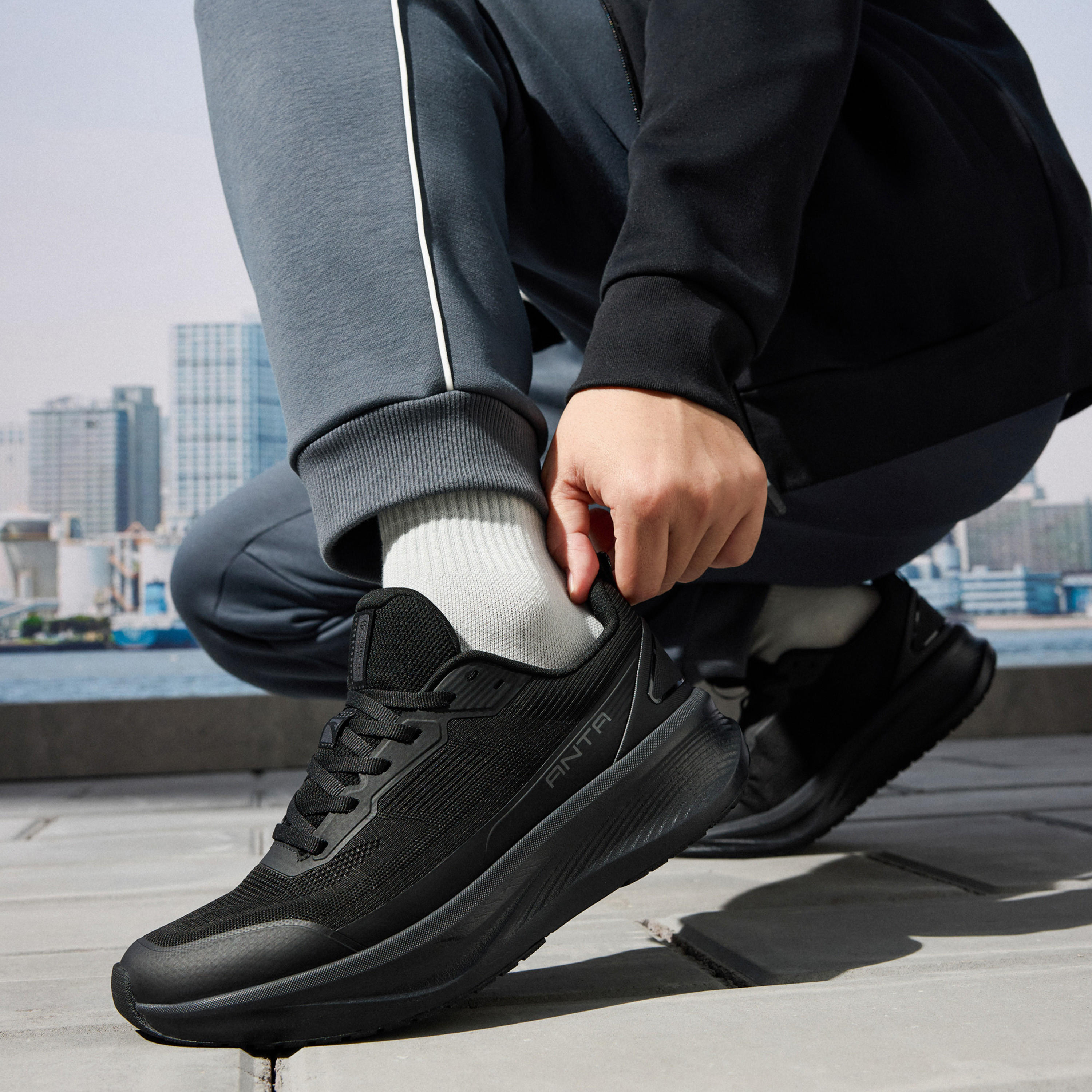 حذاء رياضي برباط إغلاق للرجال من أنتا - إي بافر 13-sports-men-shoes-image-2