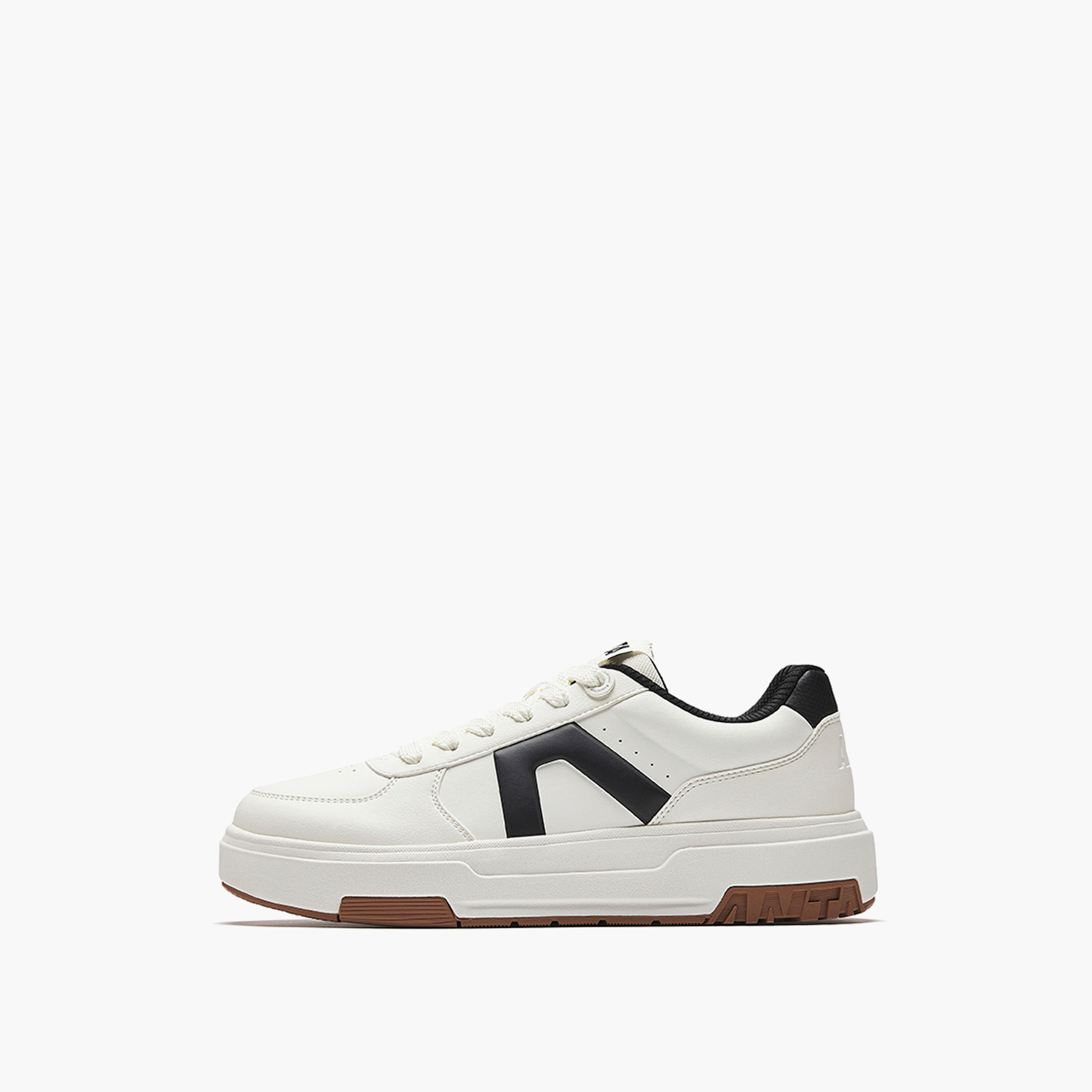 حذاء سنيكرز طول الكاحل برباط إغلاق للرجال من أنتا - إي لوجو 3-sports-men-shoes-image-2