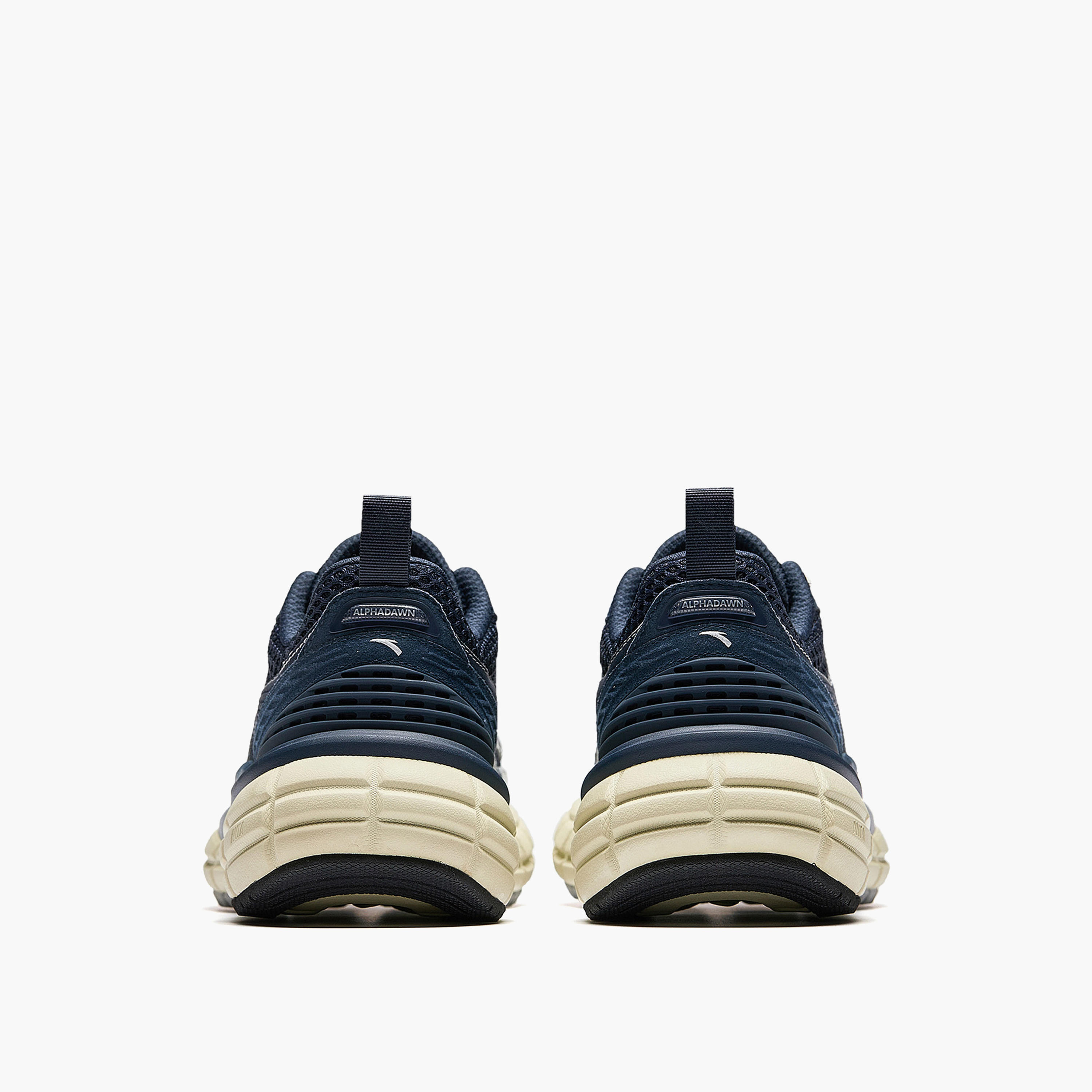 حذاء رياضي برباط إغلاق للرجال من أنتا - ألفاداون-sports-men-shoes-image-4