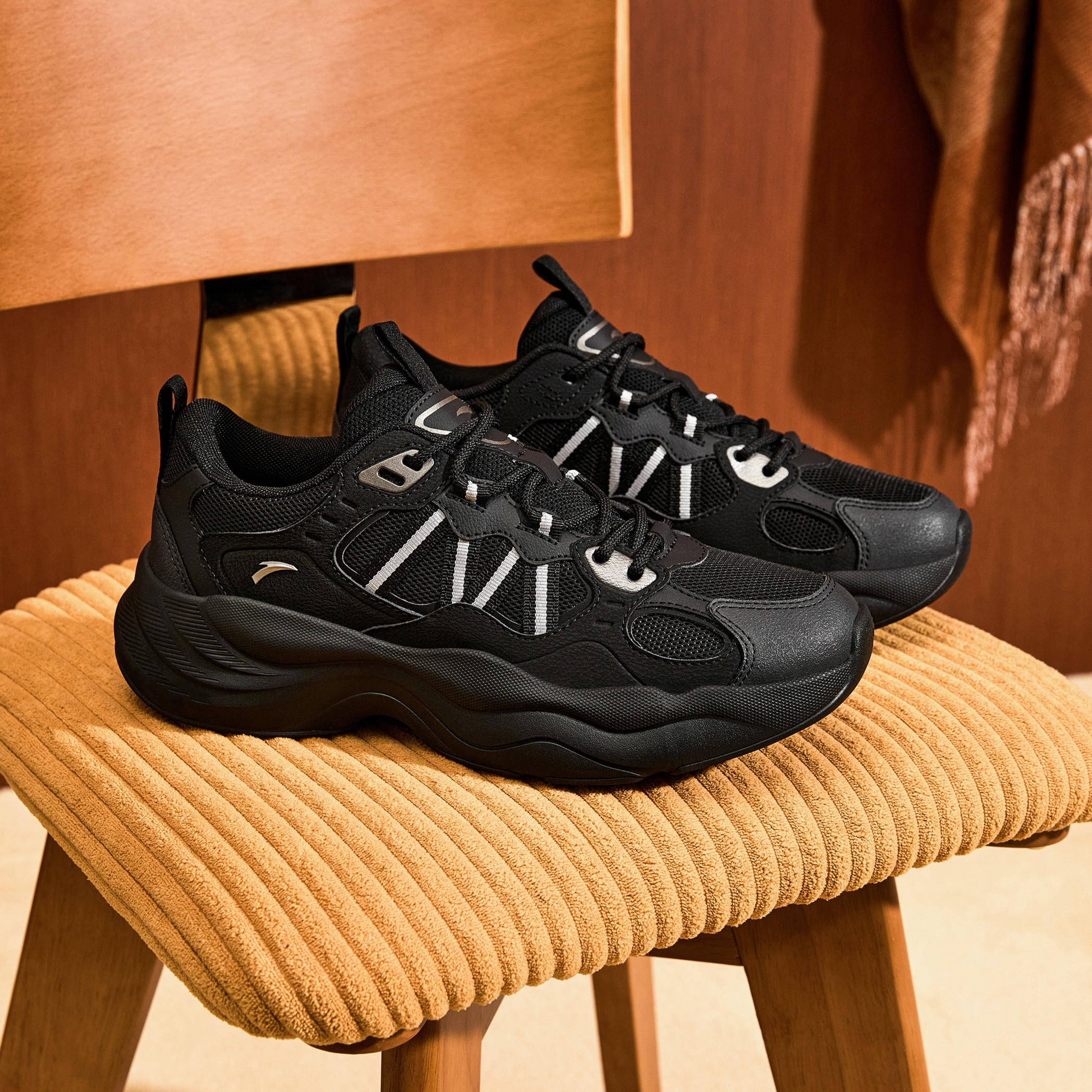 حذاء سنيكرز طول الكاحل برباط إغلاق للرجال من أنتا - بي جي تشانكي-sports-men-shoes-image-2