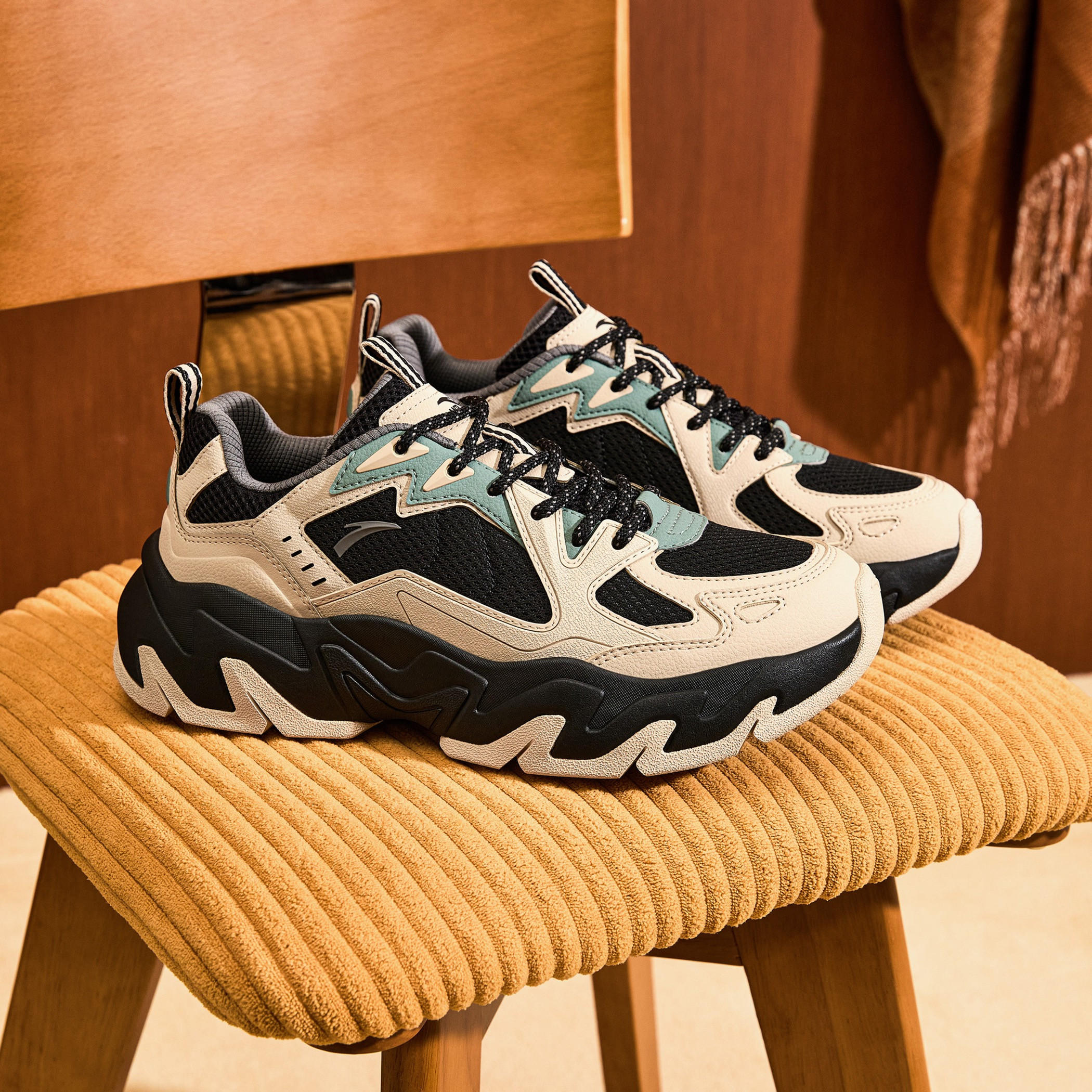 حذاء سنيكرز برباط إغلاق للرجال من أنتا - روك-sports-men-shoes-image-2