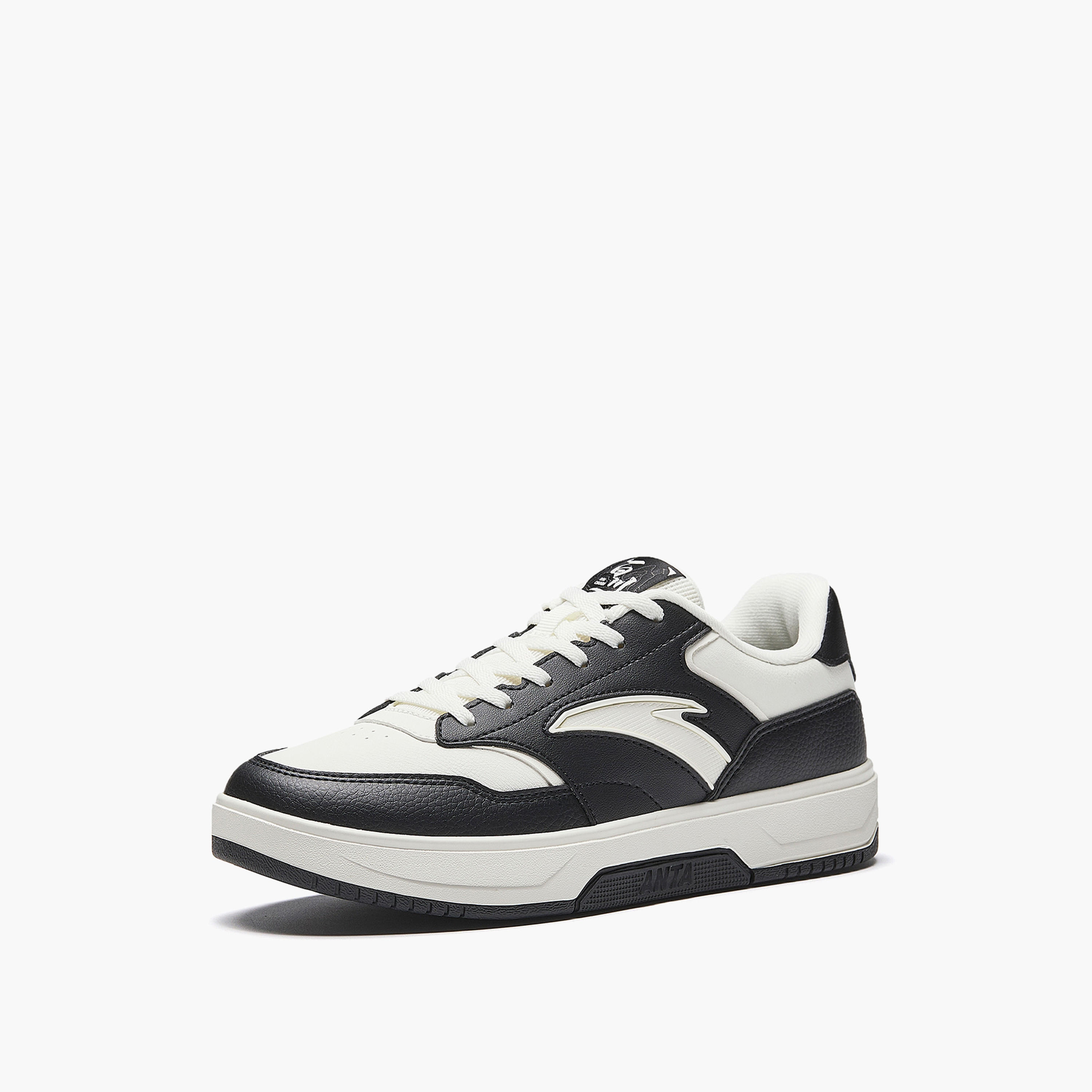 حذاء سنيكرز طول الكاحل برباط إغلاق للنساء من أنتا - ريفرز-sports-women-shoes-image-1