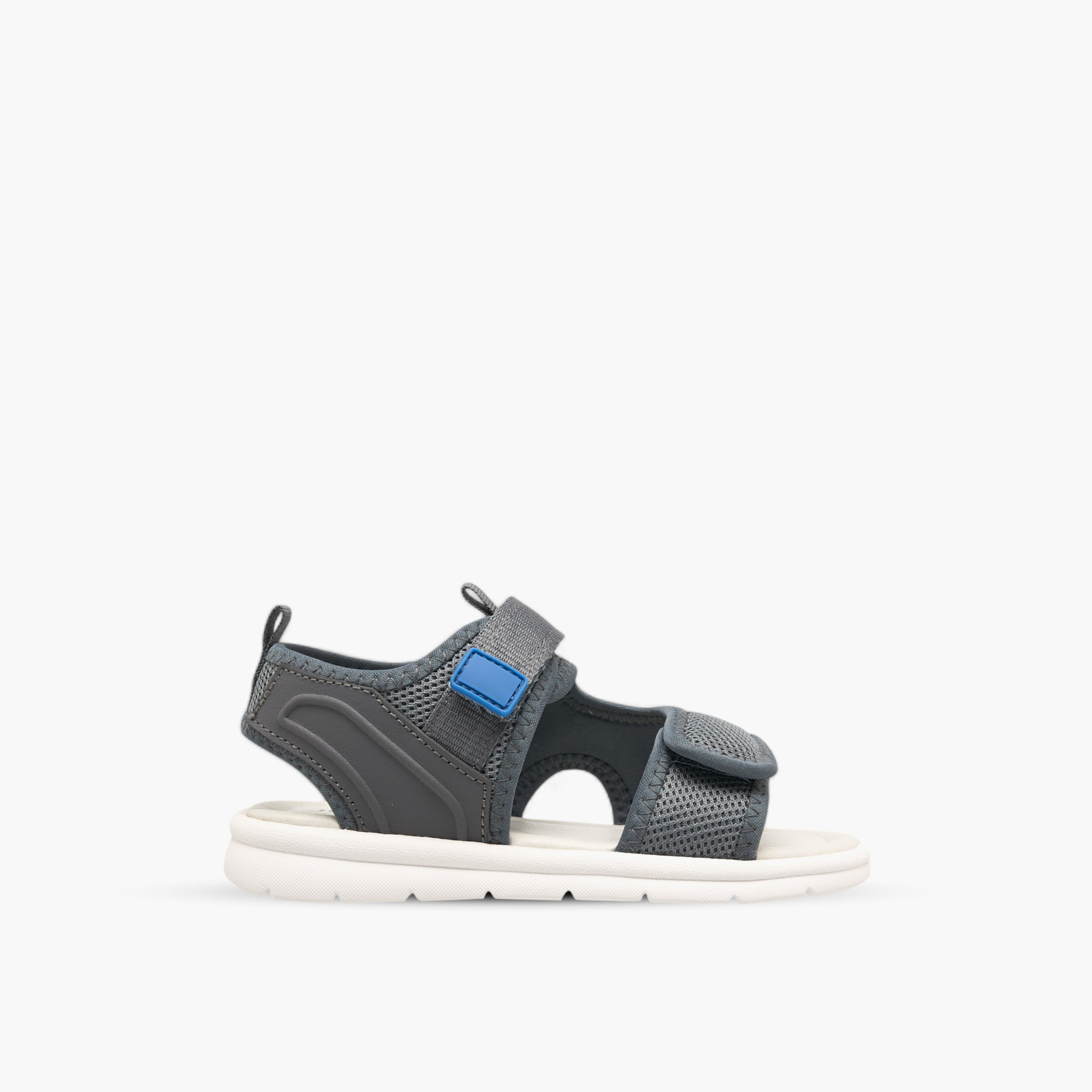 Juniors Textured Floaters with Hook and Loop Closure-boys-shoes-sandals-image-3