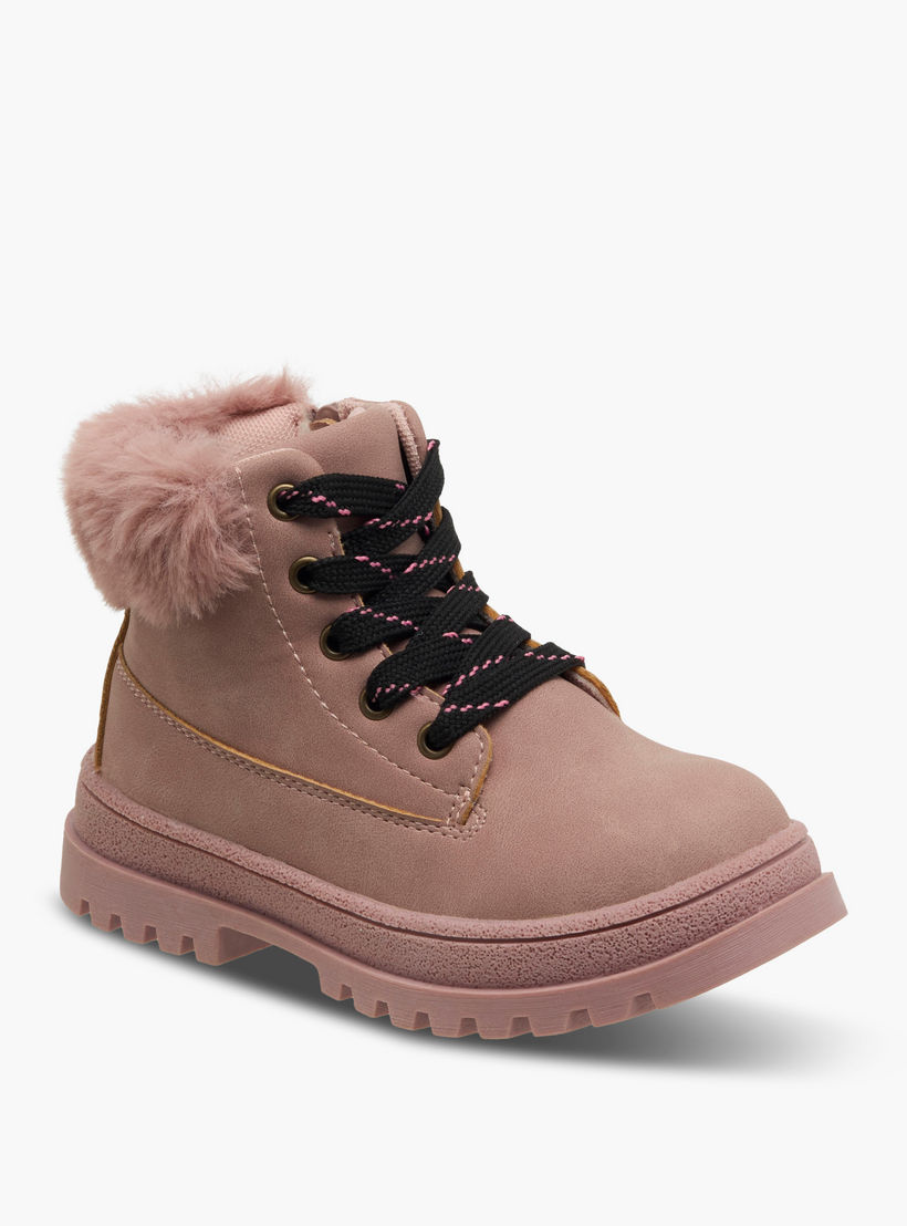 بوت بقصة عالية وتفاصيل فرو صناعي للبنات من فلورا بيلا-girls-shoes-boots-image-2