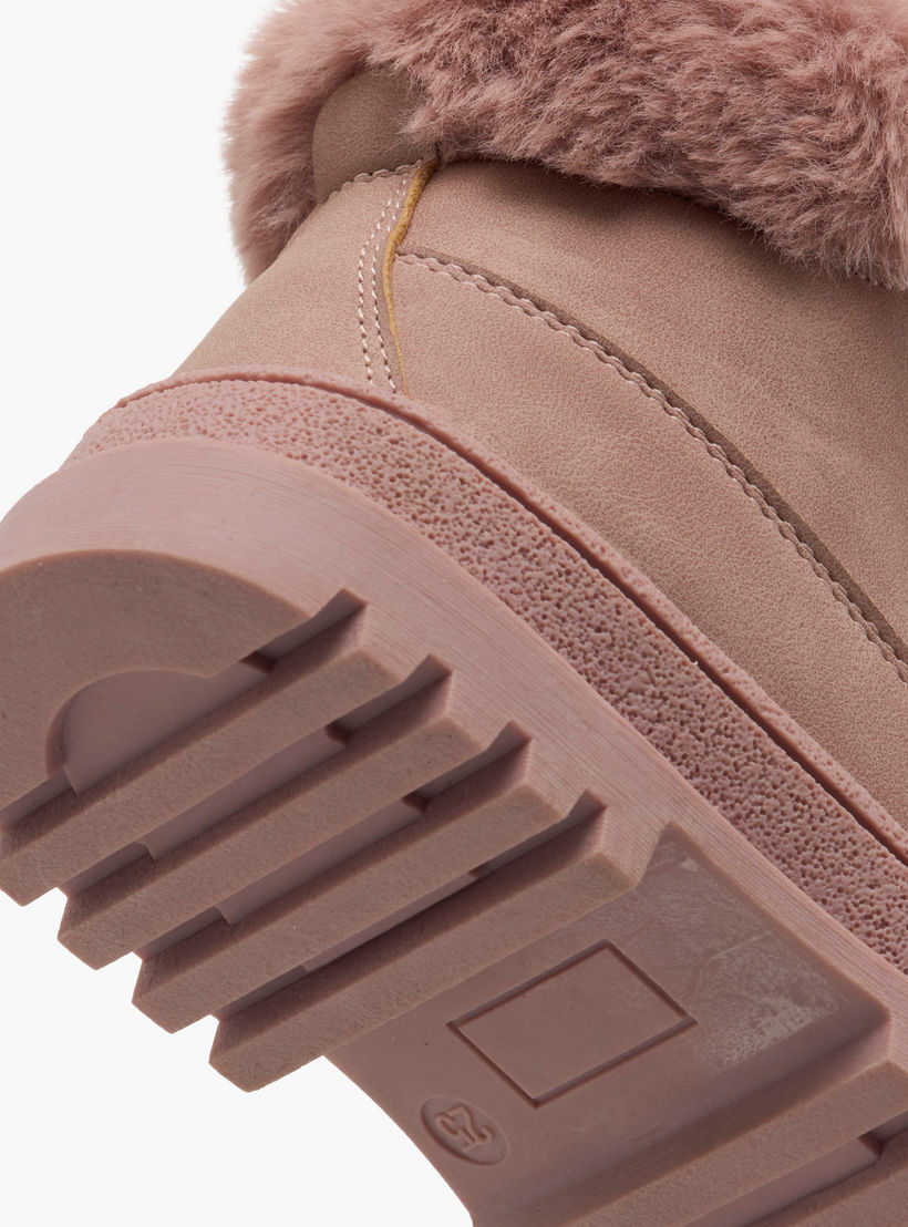 بوت بقصة عالية وتفاصيل فرو صناعي للبنات من فلورا بيلا-girls-shoes-boots-image-5