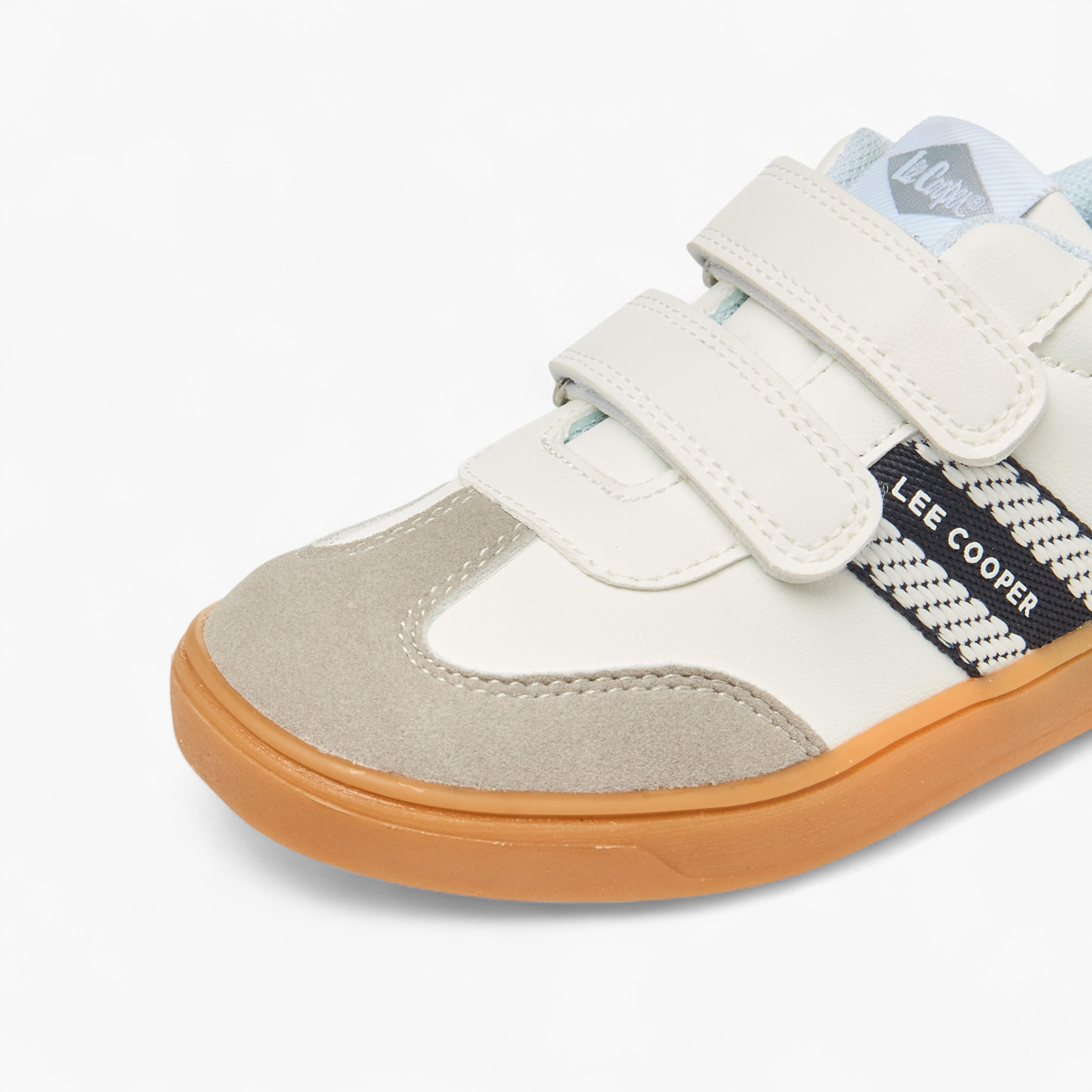 حذاء سنيكرز بشريط إغلاق لاصق للأولاد من لي كوبر-boys-shoes-sneakers-image-4