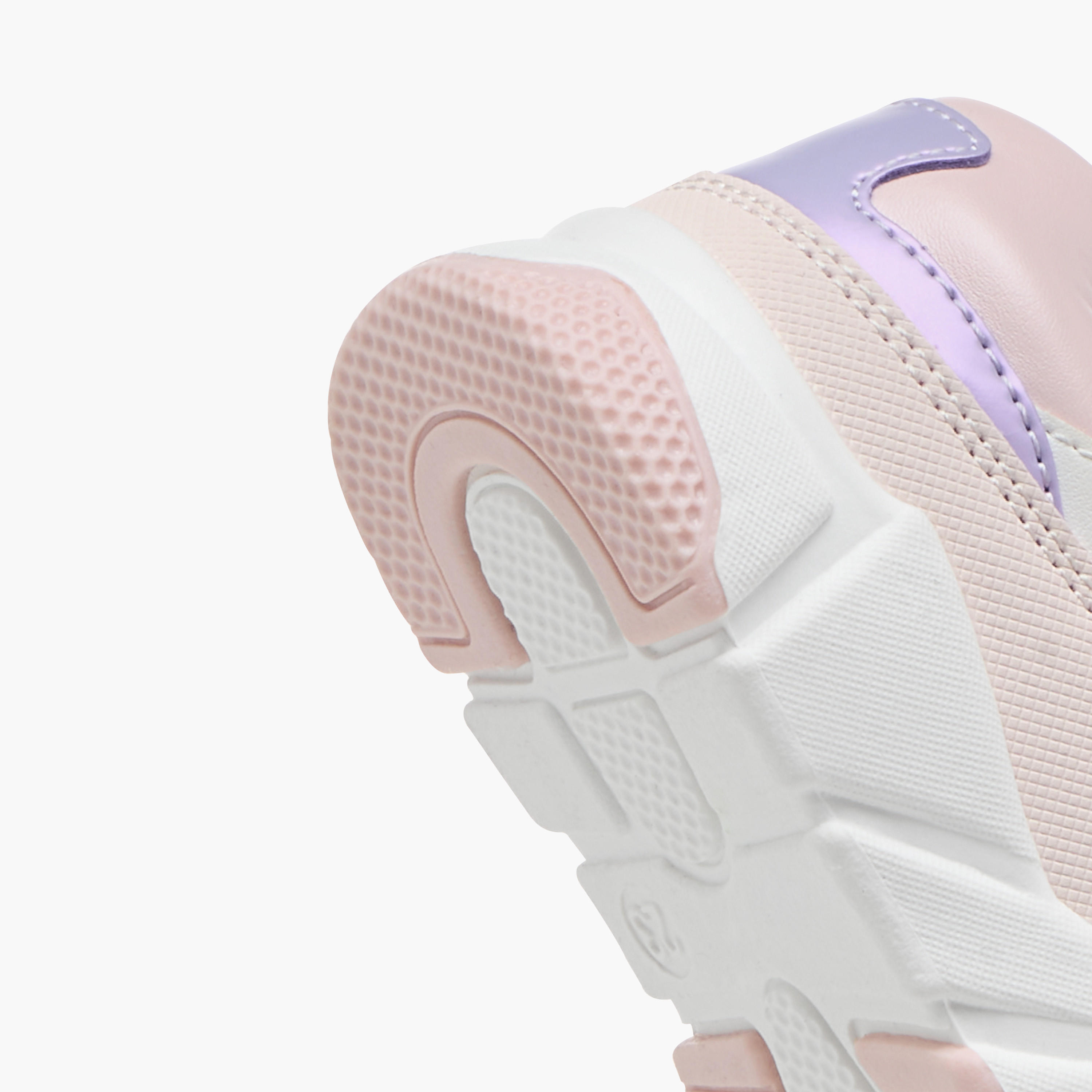 حذاء سنيكرز متعدد التصاميم بشريط إغلاق لاصق من بيرفيت-girls-shoes-sneakers-image-5