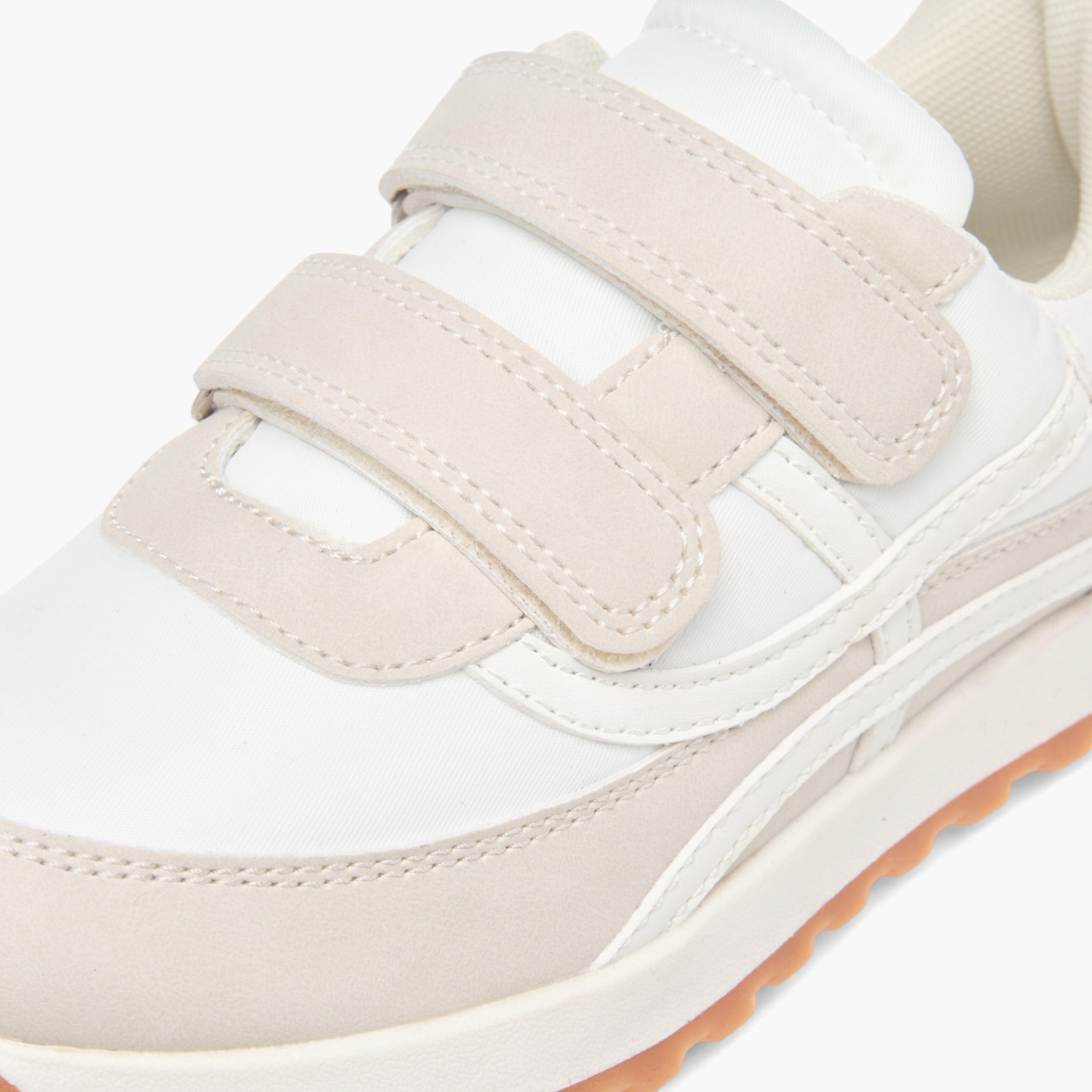 حذاء سنيكرز بشريط إغلاق وألواح من جونيورز-boys-shoes-sneakers-image-4